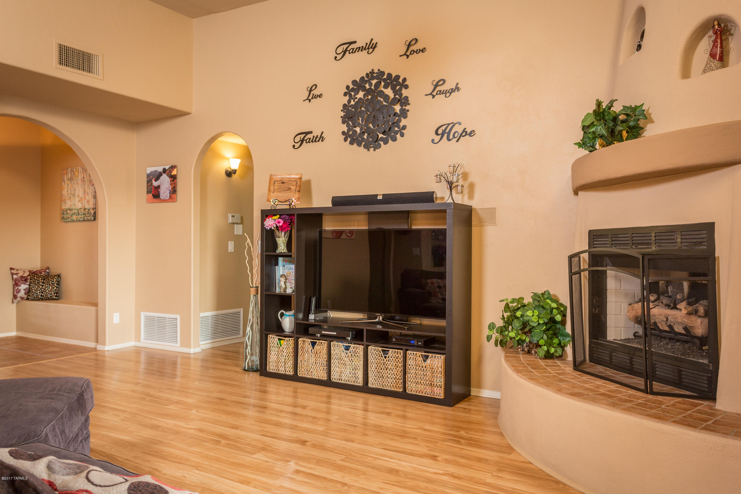 1008 S Desert Senna Loop