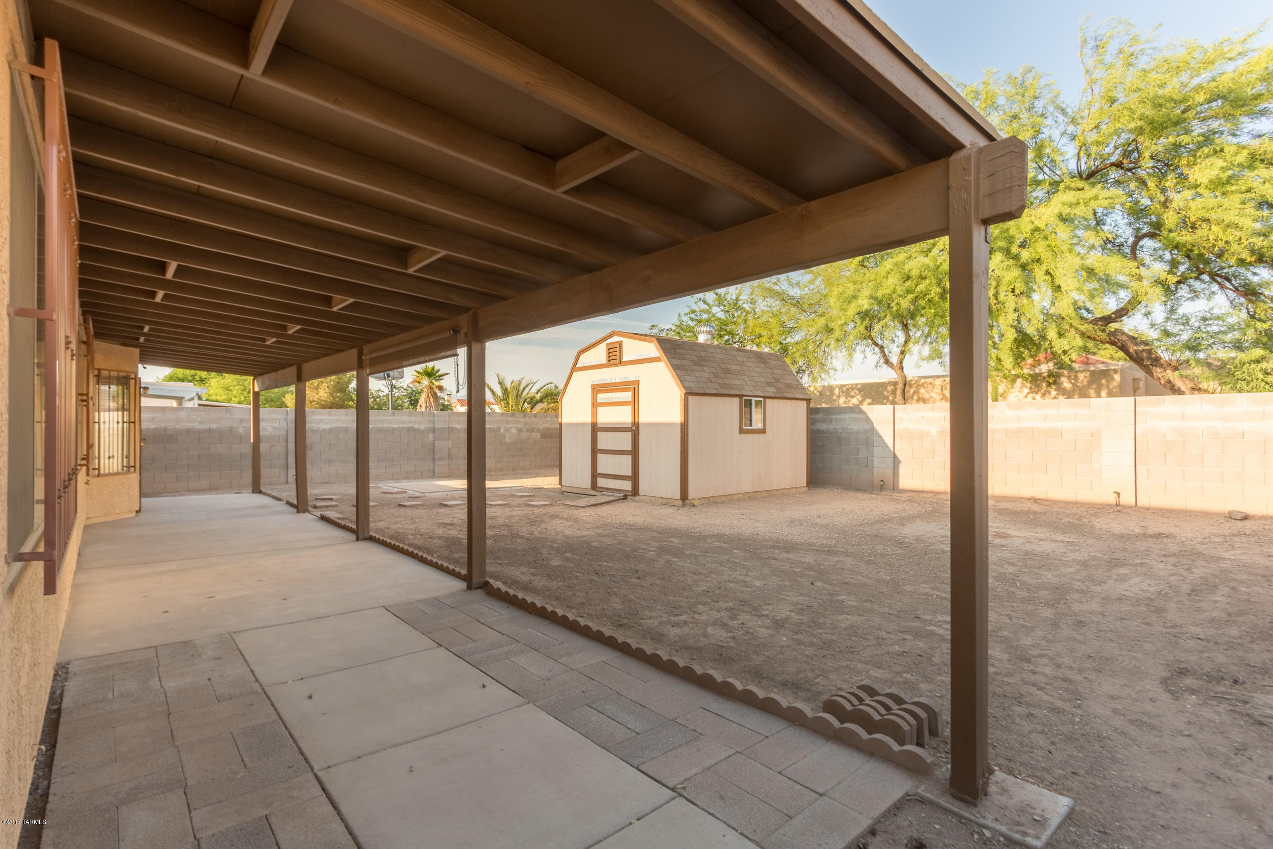 5537 S Stockwell Road