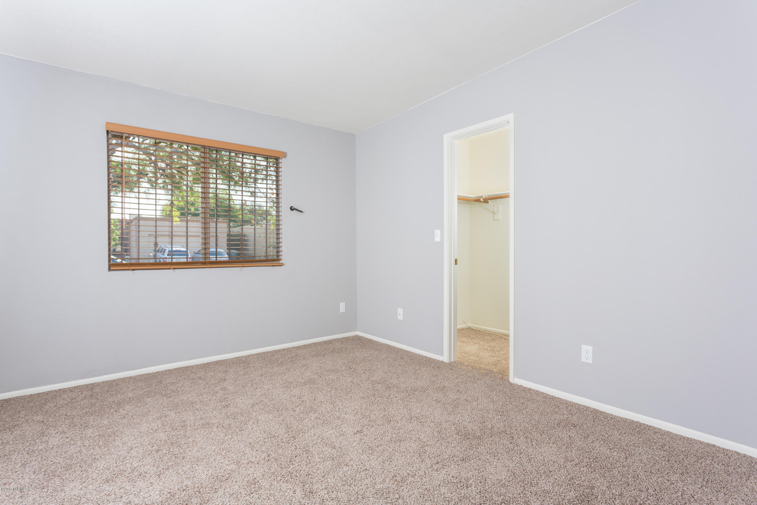 5537 S Stockwell Road