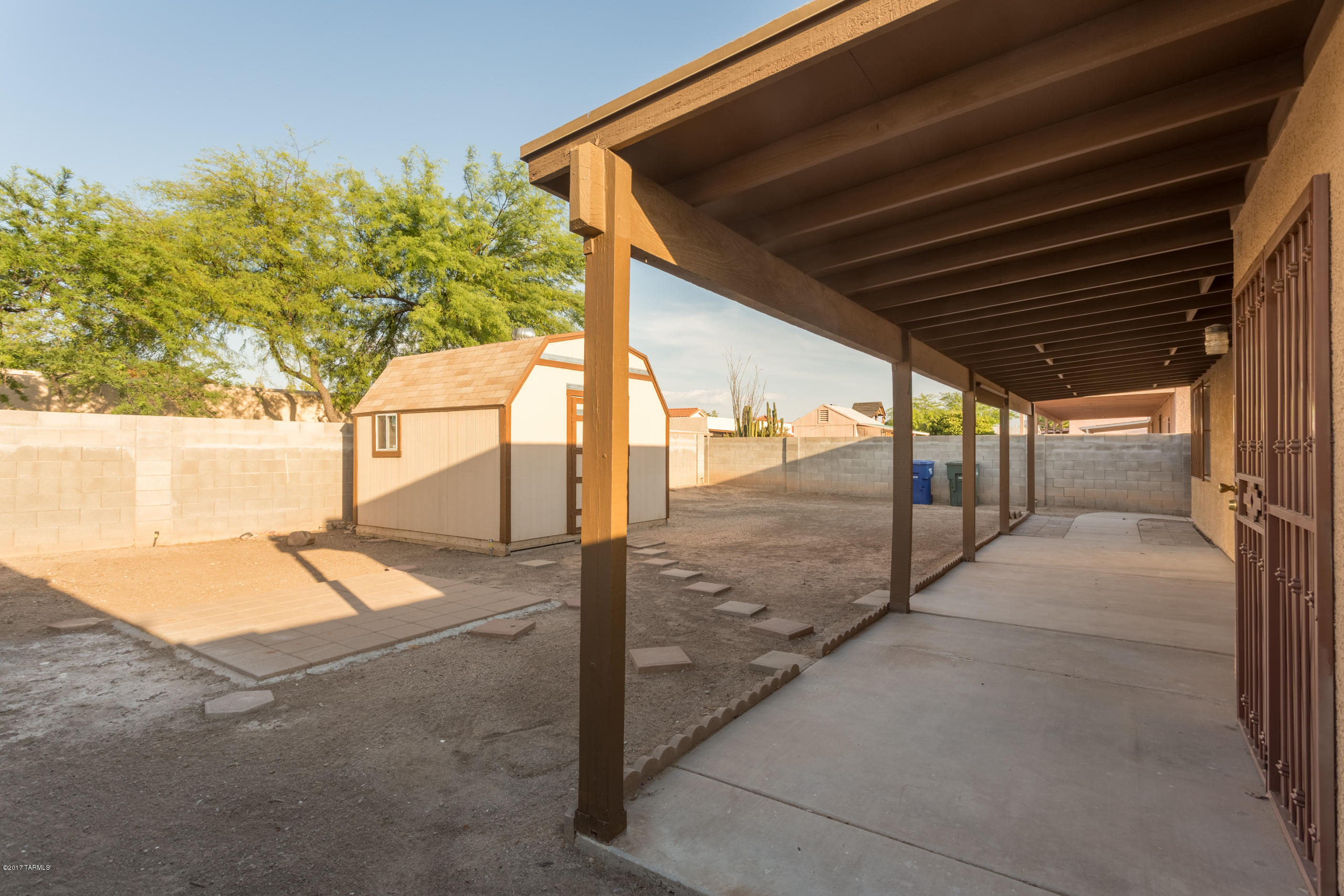 5537 S Stockwell Road