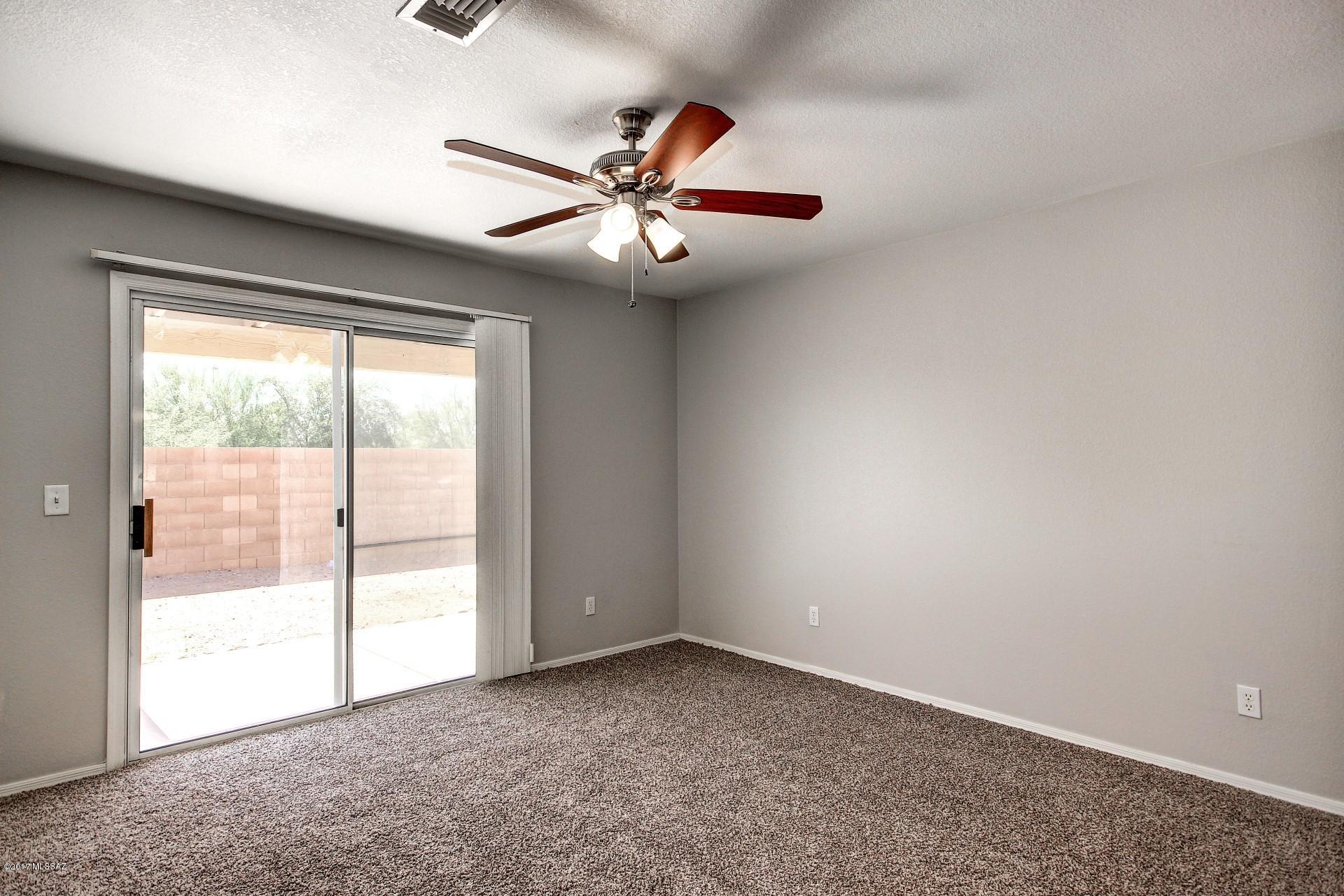 1689 W Bitter Orange Street