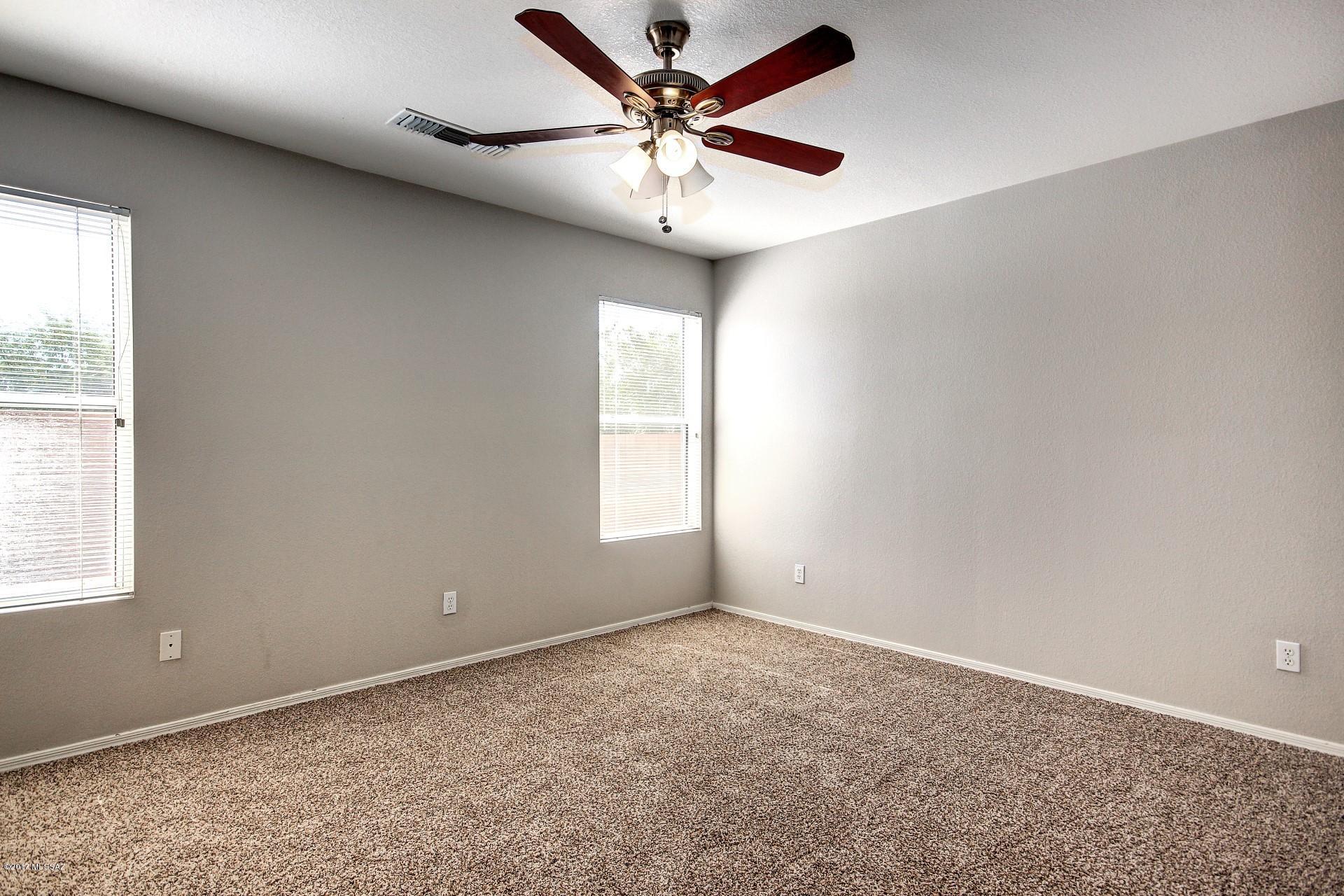 1689 W Bitter Orange Street