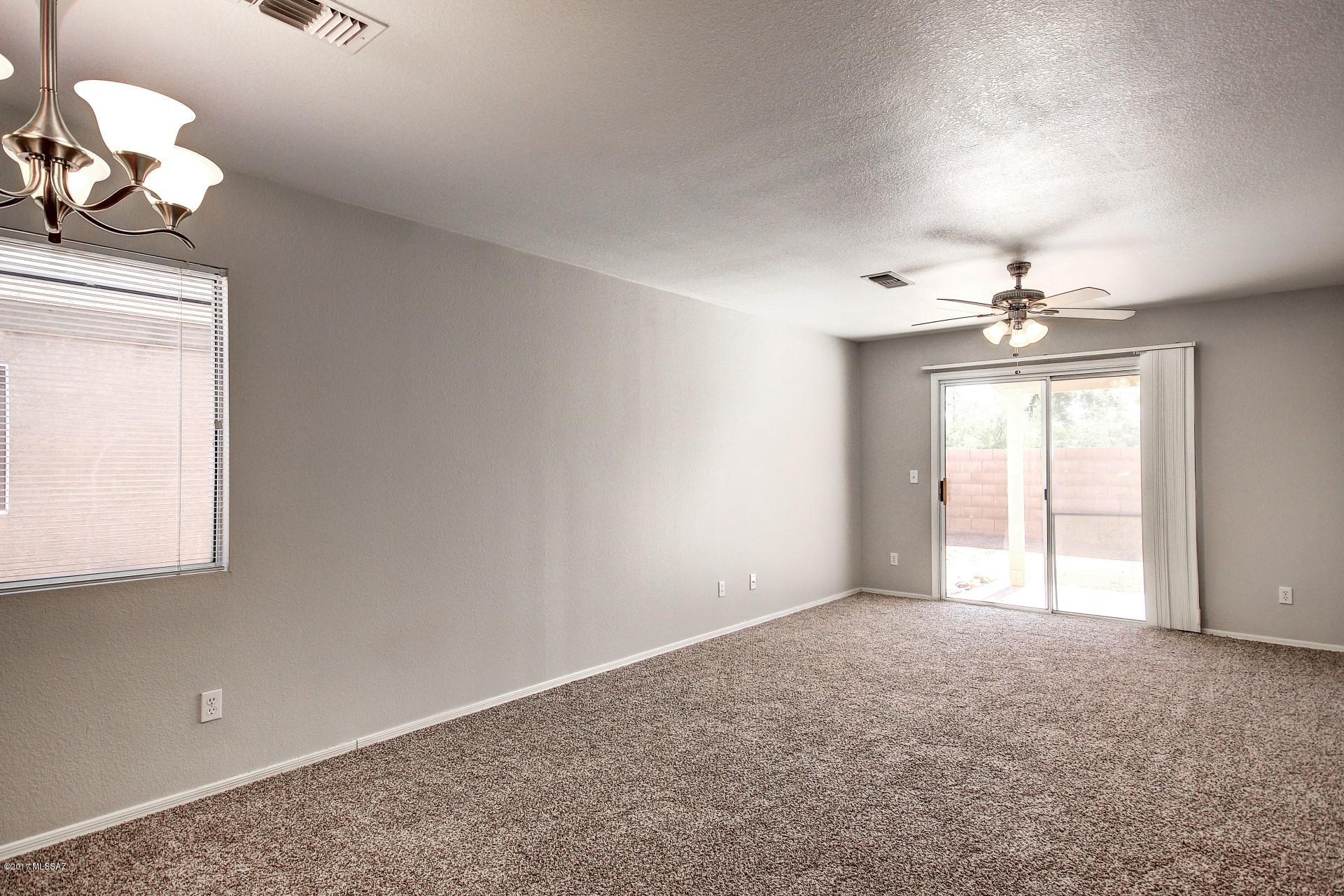 1689 W Bitter Orange Street