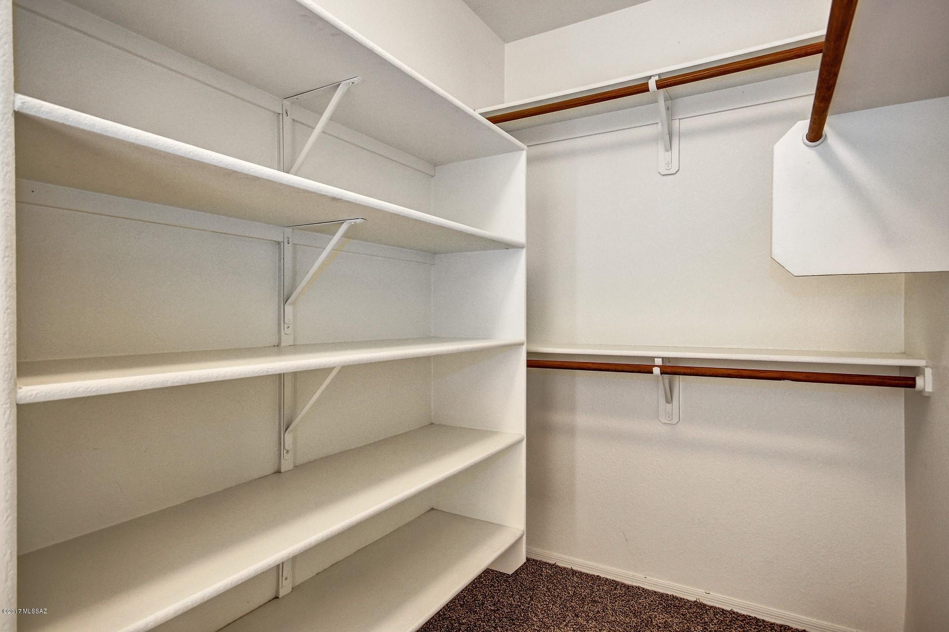 1689 W Bitter Orange Street