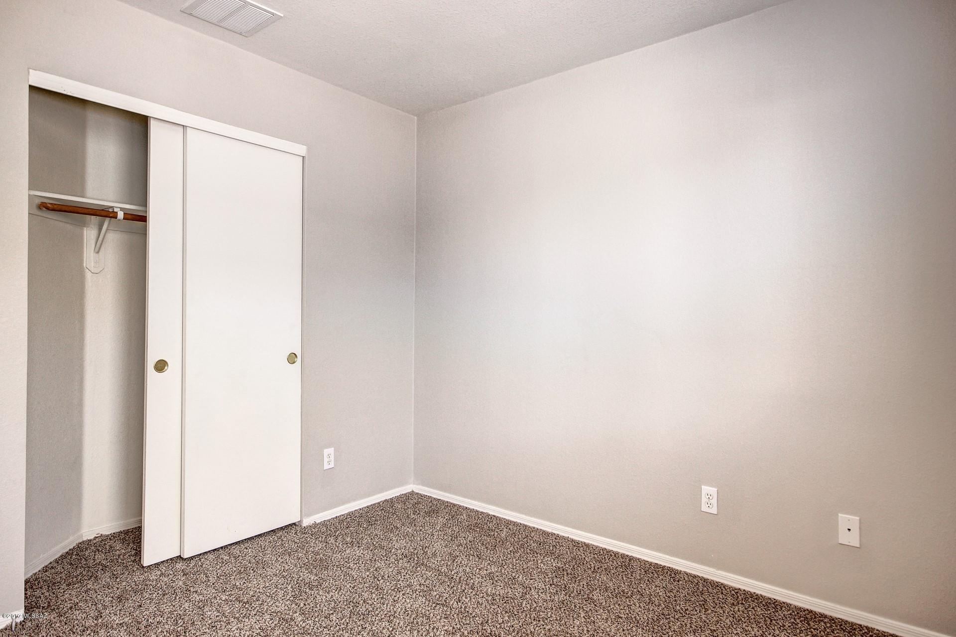 1689 W Bitter Orange Street