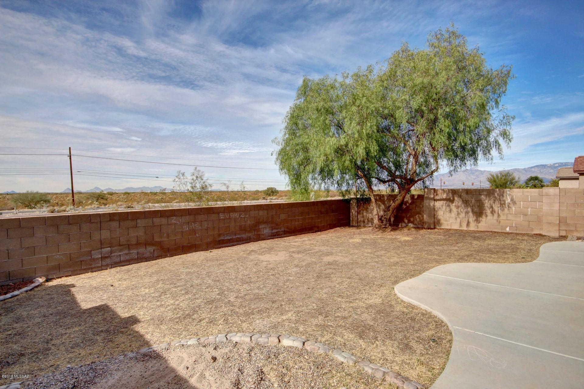 6154 S Wheaton Drive