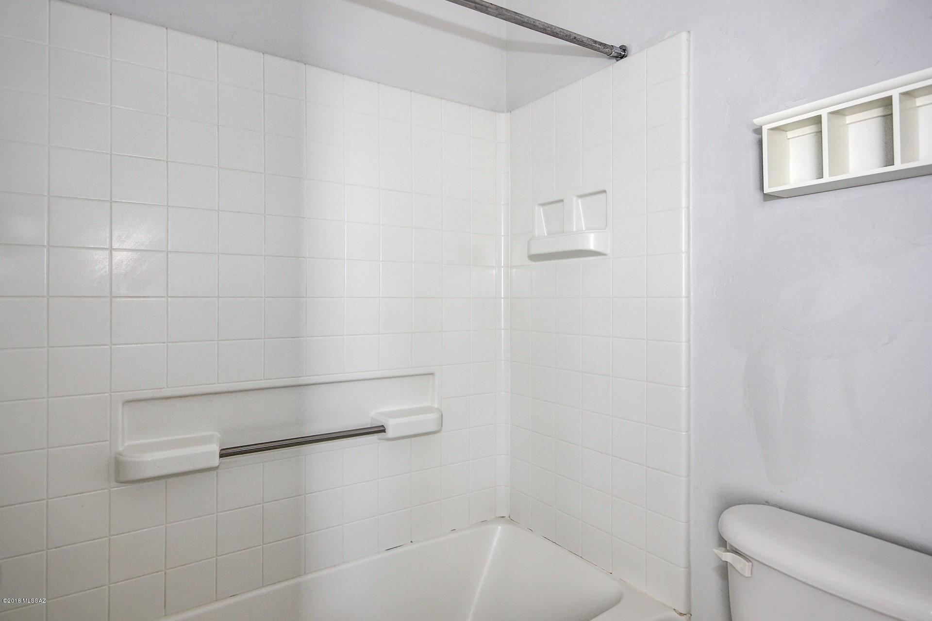 6154 S Wheaton Drive