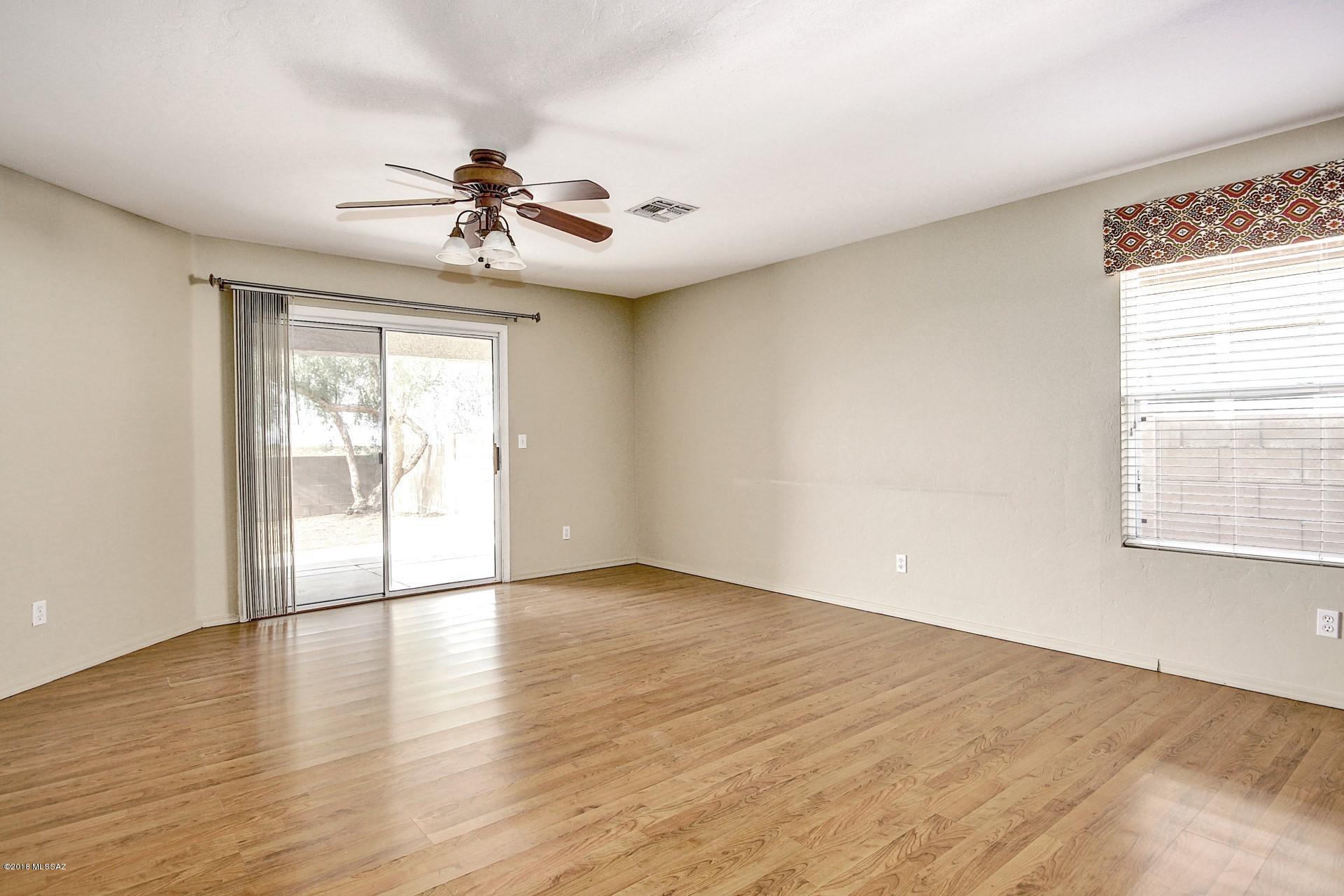 6154 S Wheaton Drive