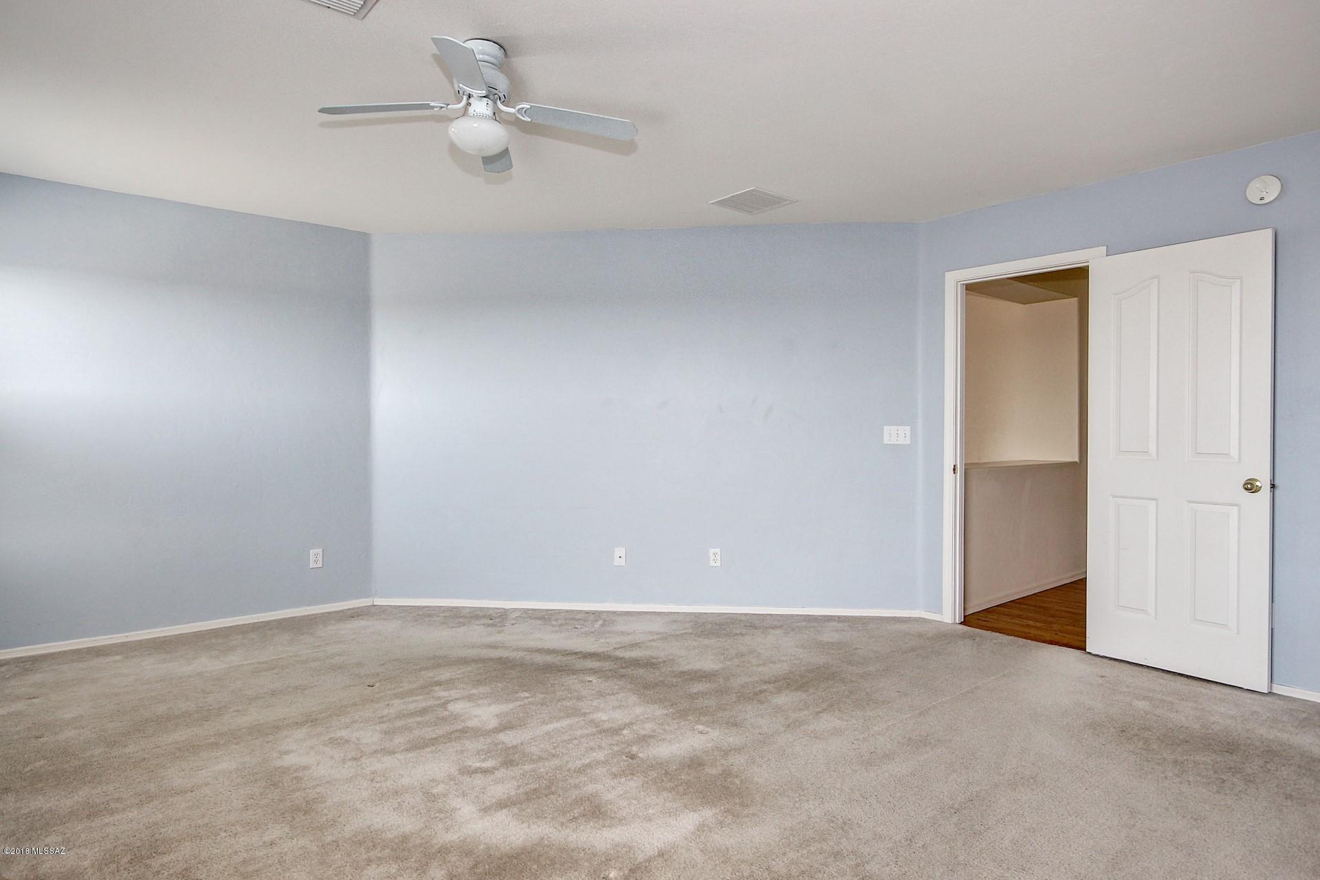 6154 S Wheaton Drive