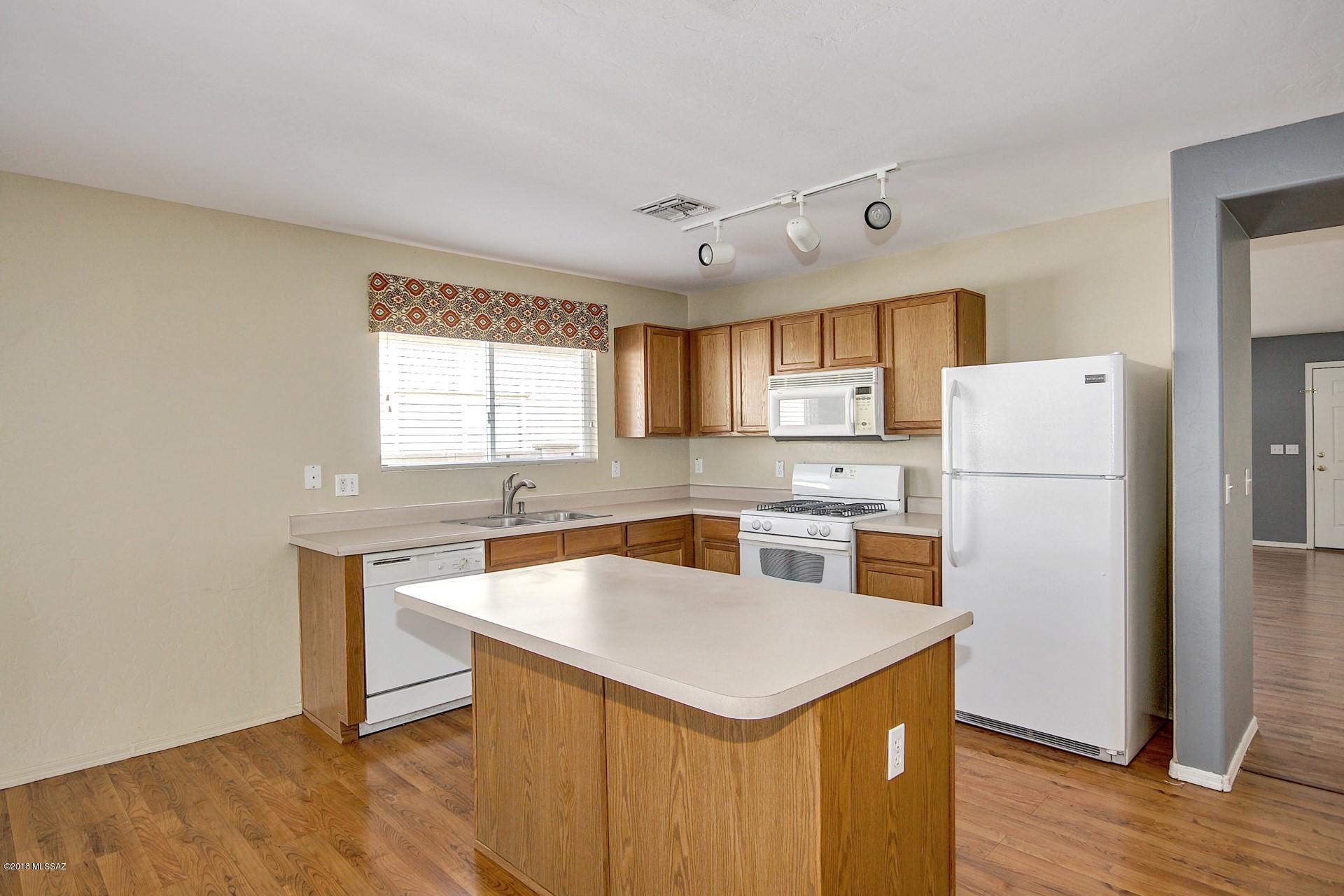 6154 S Wheaton Drive