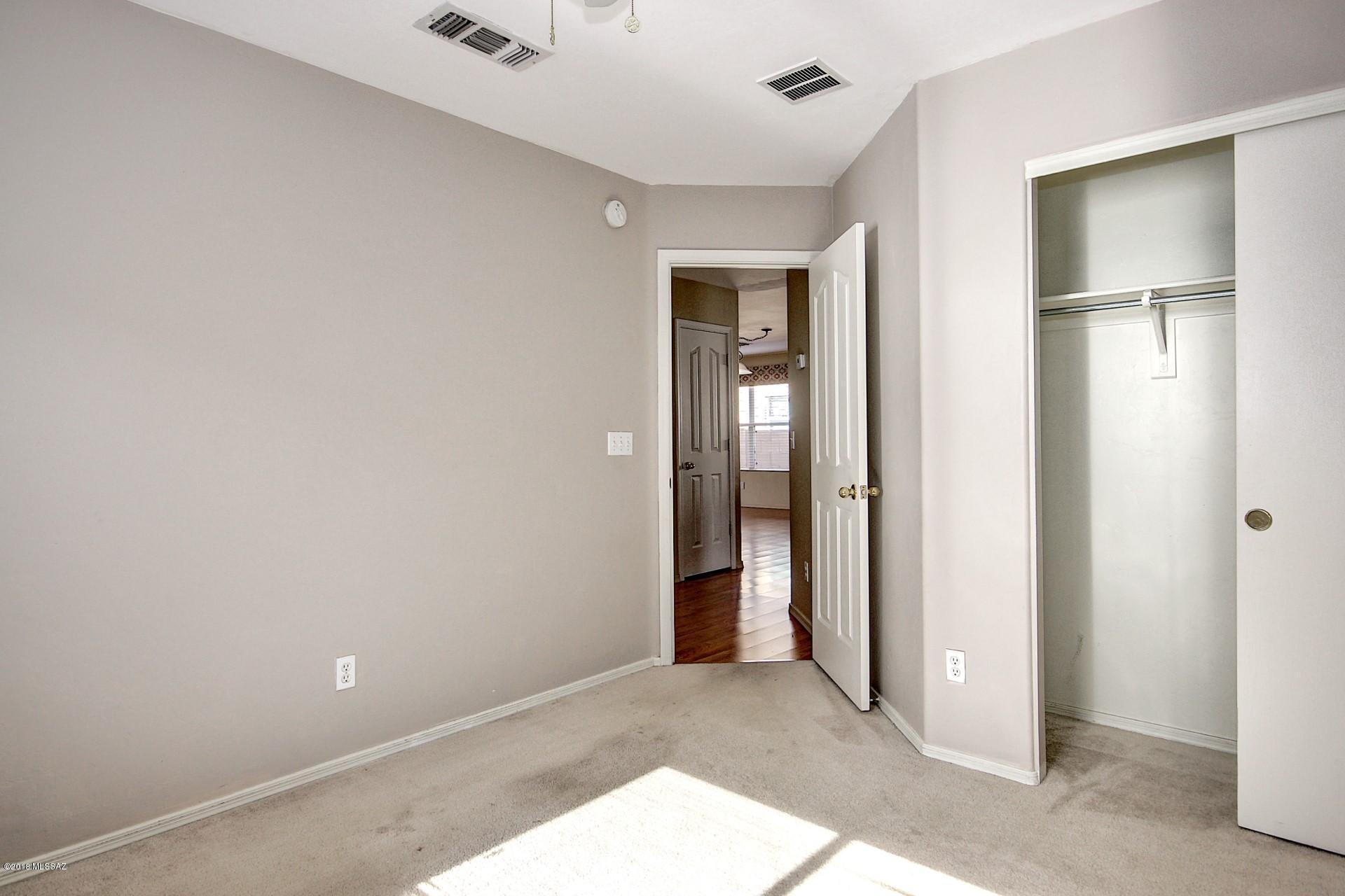 6154 S Wheaton Drive