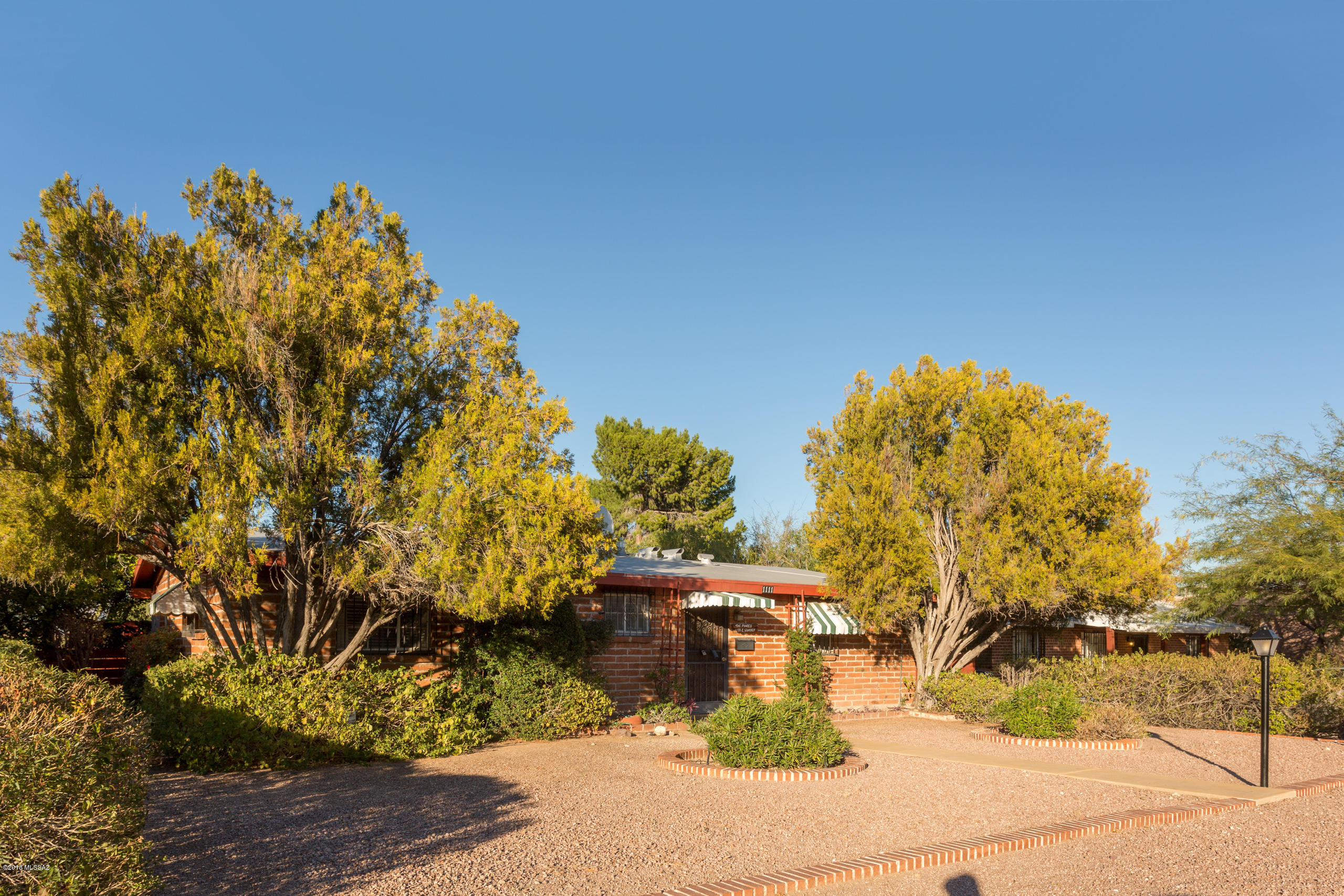 1111 E Waverly Street