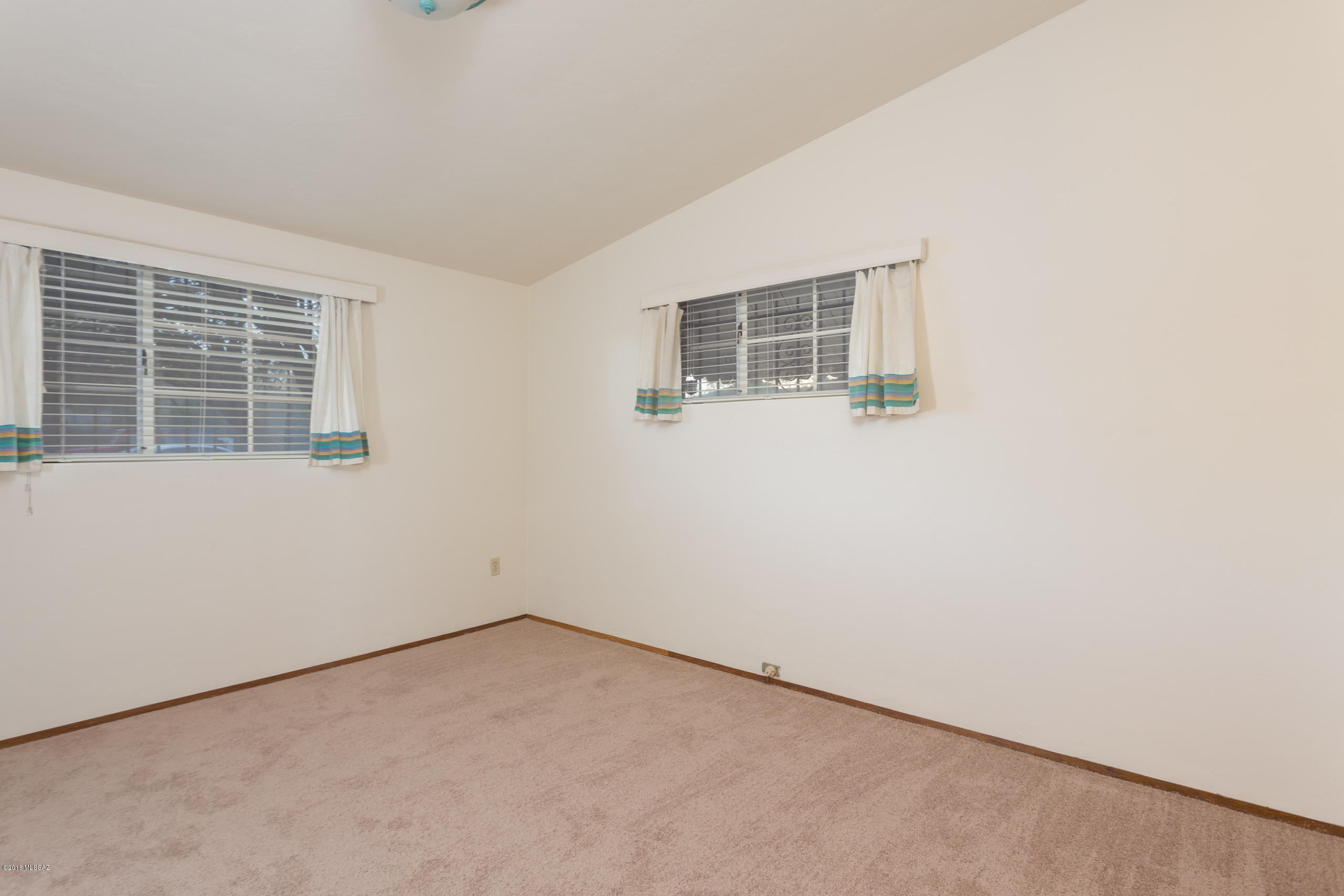 1111 E Waverly Street