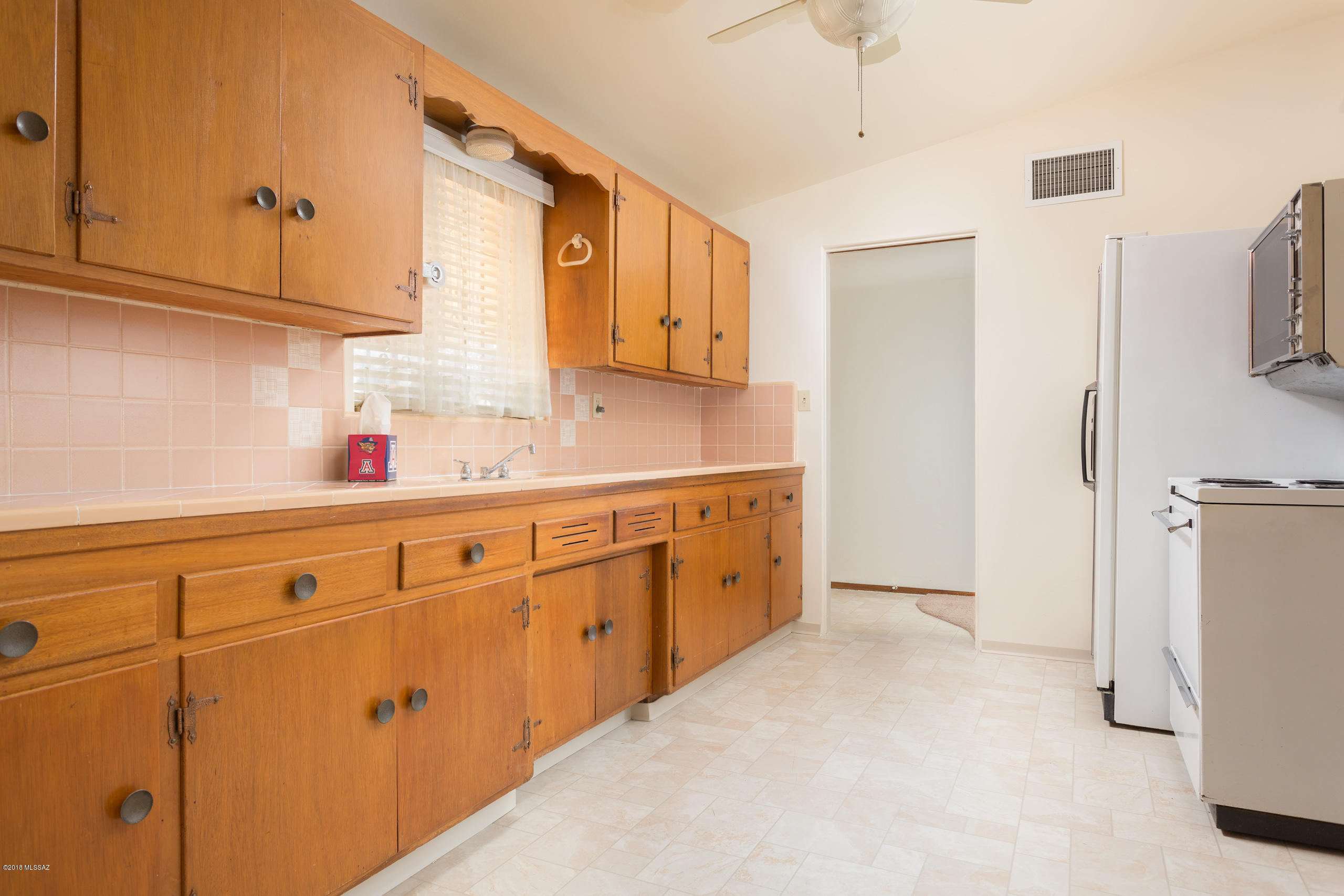 1111 E Waverly Street