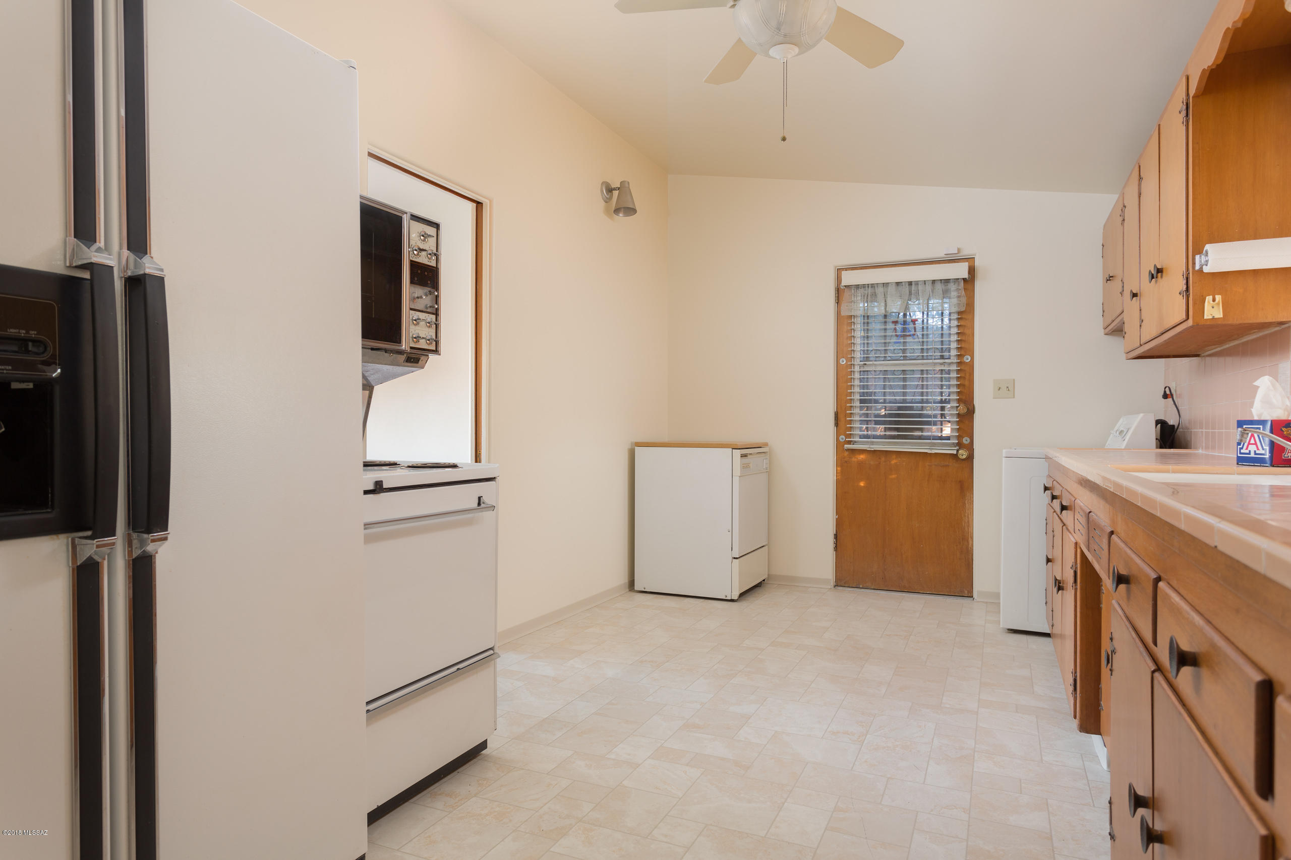 1111 E Waverly Street