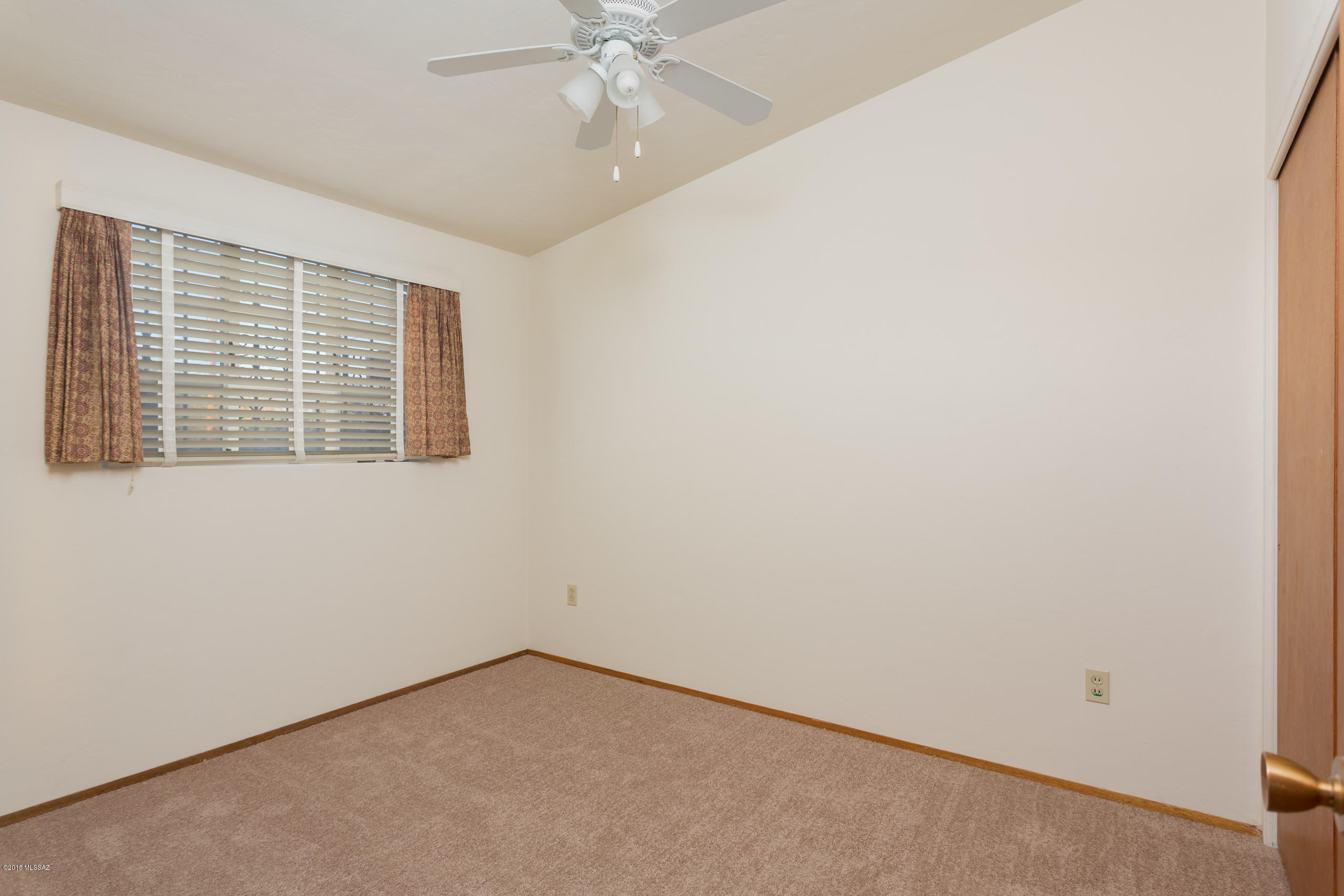 1111 E Waverly Street