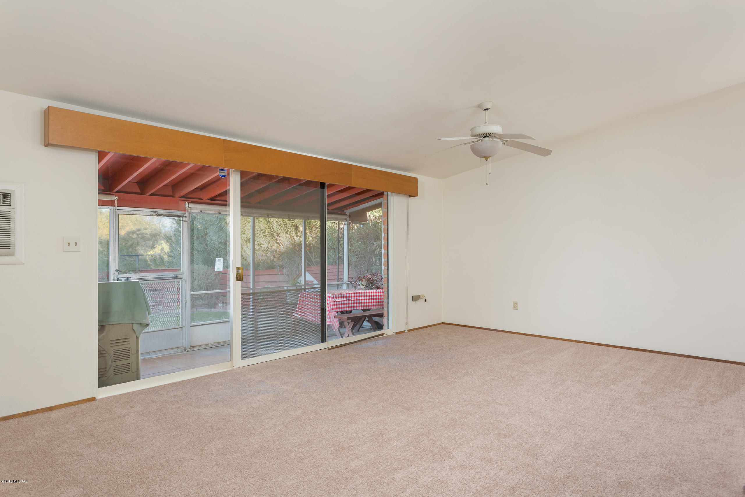 1111 E Waverly Street