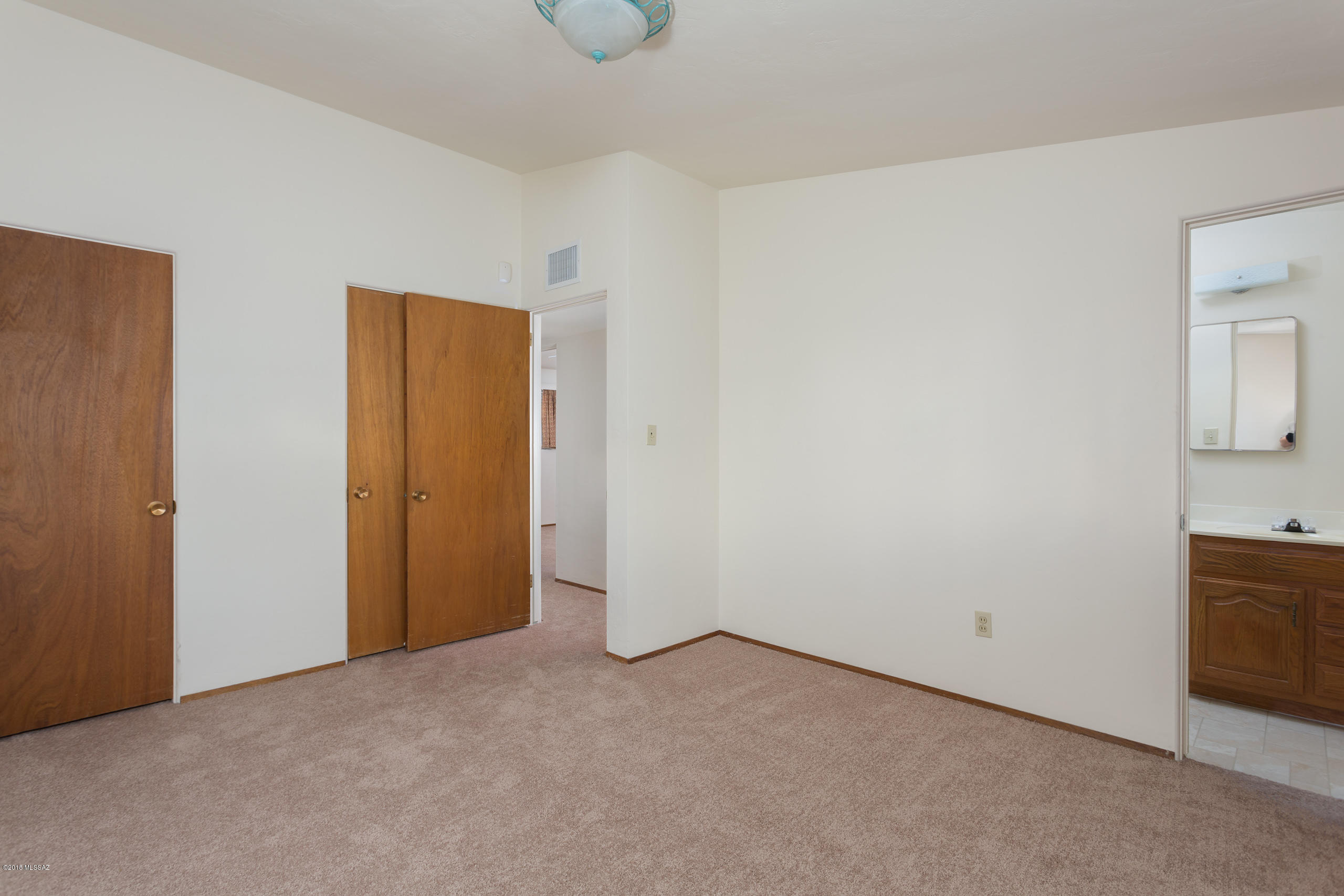 1111 E Waverly Street