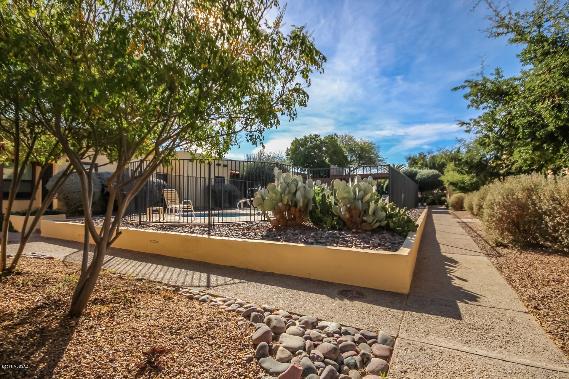 3065 N Sparkman Boulevard