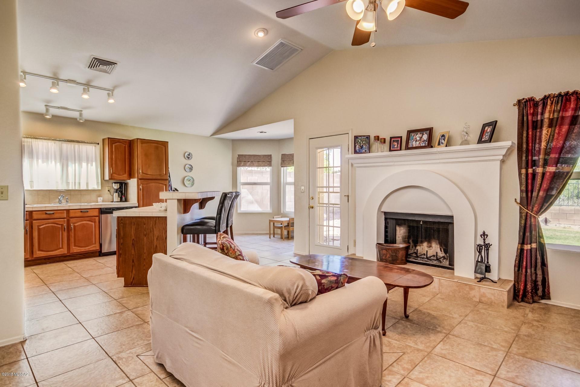 1639 W Duskfire Place