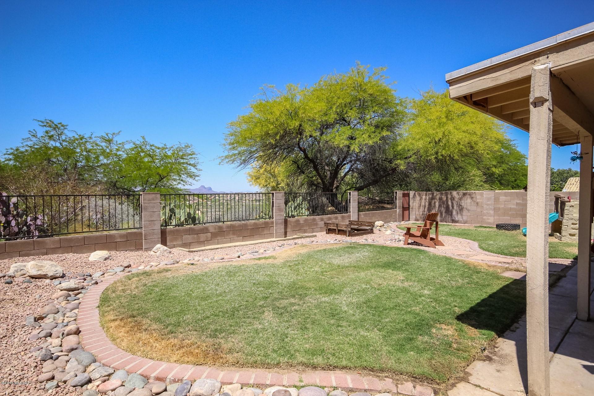 1639 W Duskfire Place