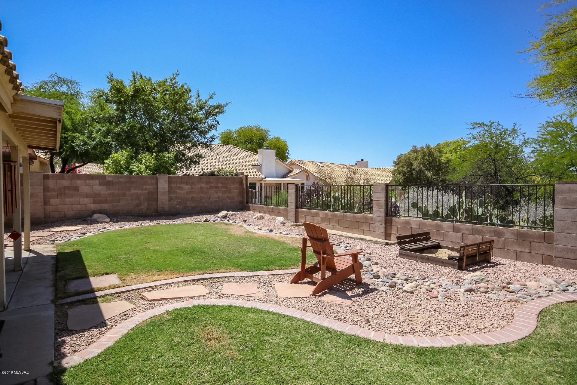 1639 W Duskfire Place