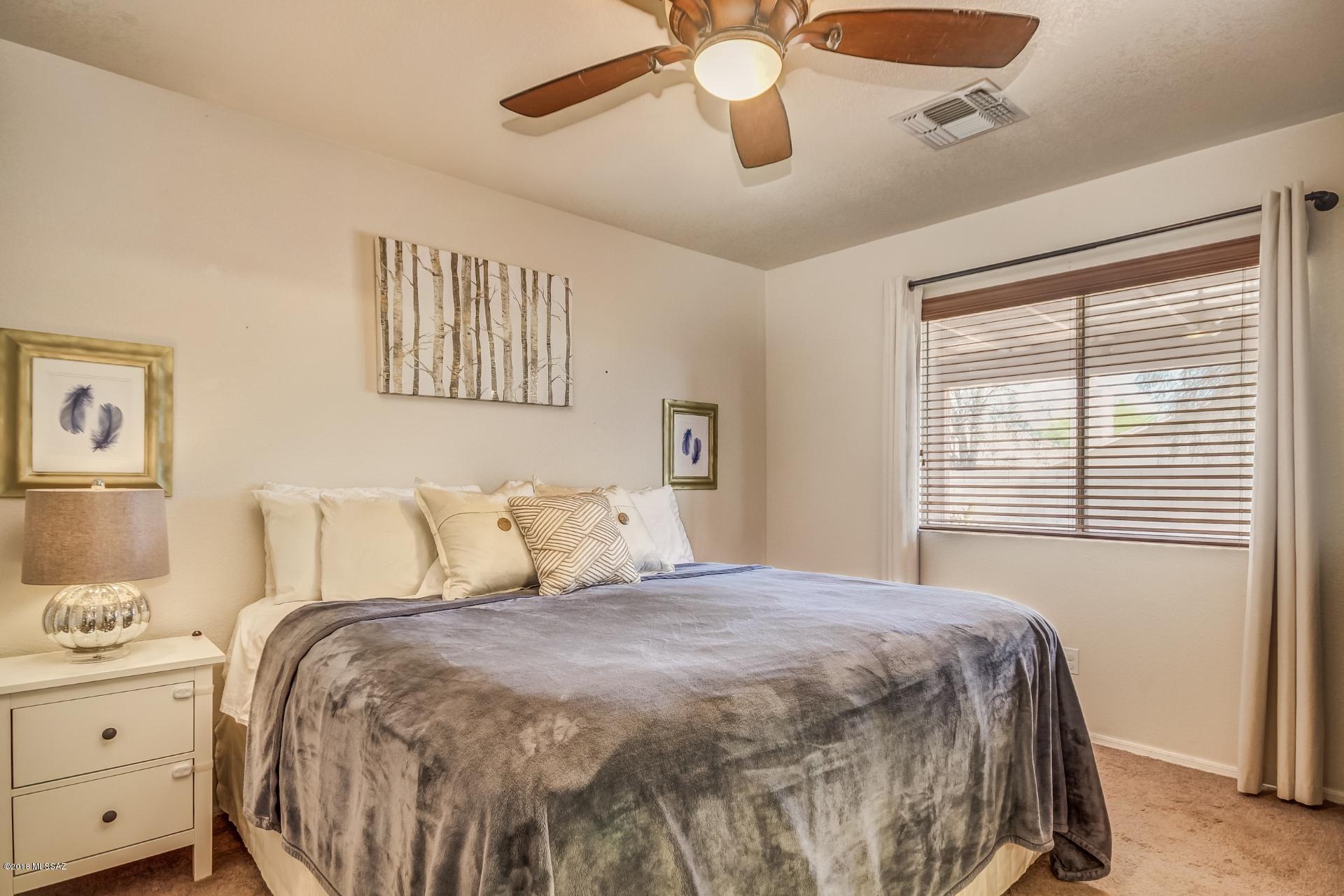 1645 E St Ferdinand Place