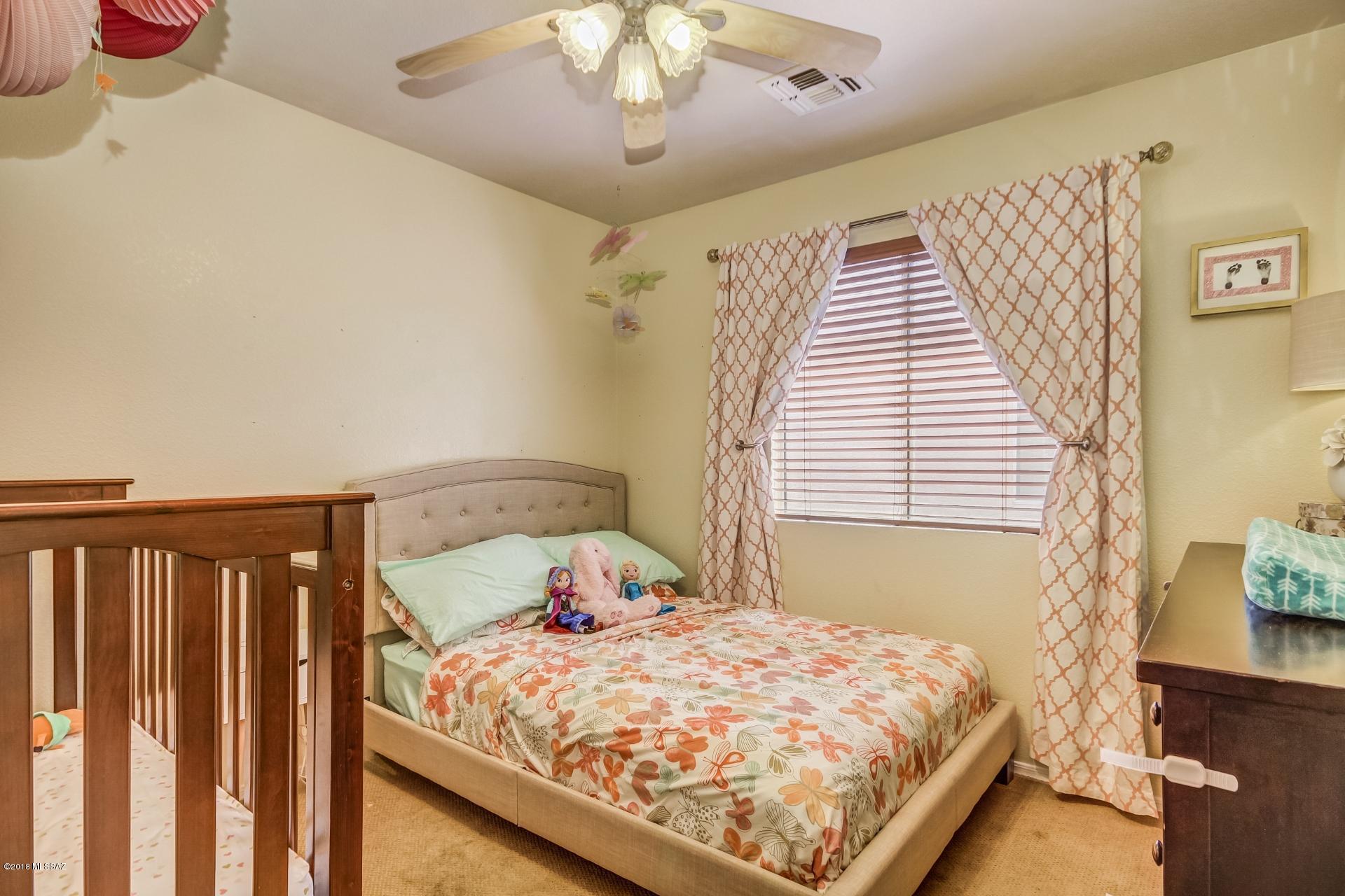 1645 E St Ferdinand Place