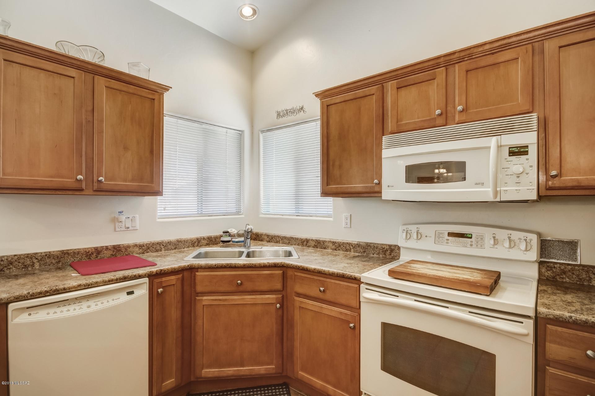 12718 N Fallen Fence Lane