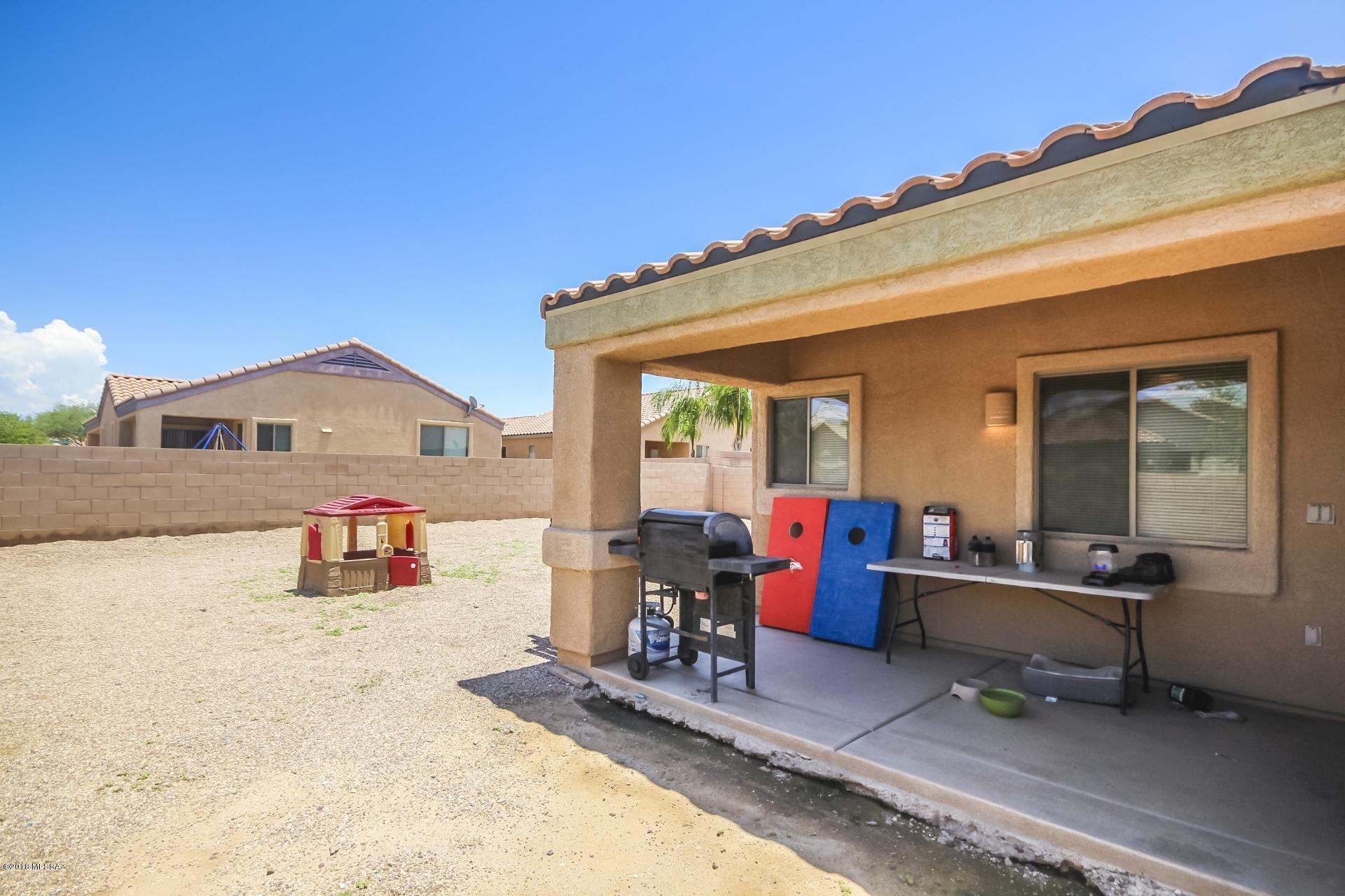 12718 N Fallen Fence Lane