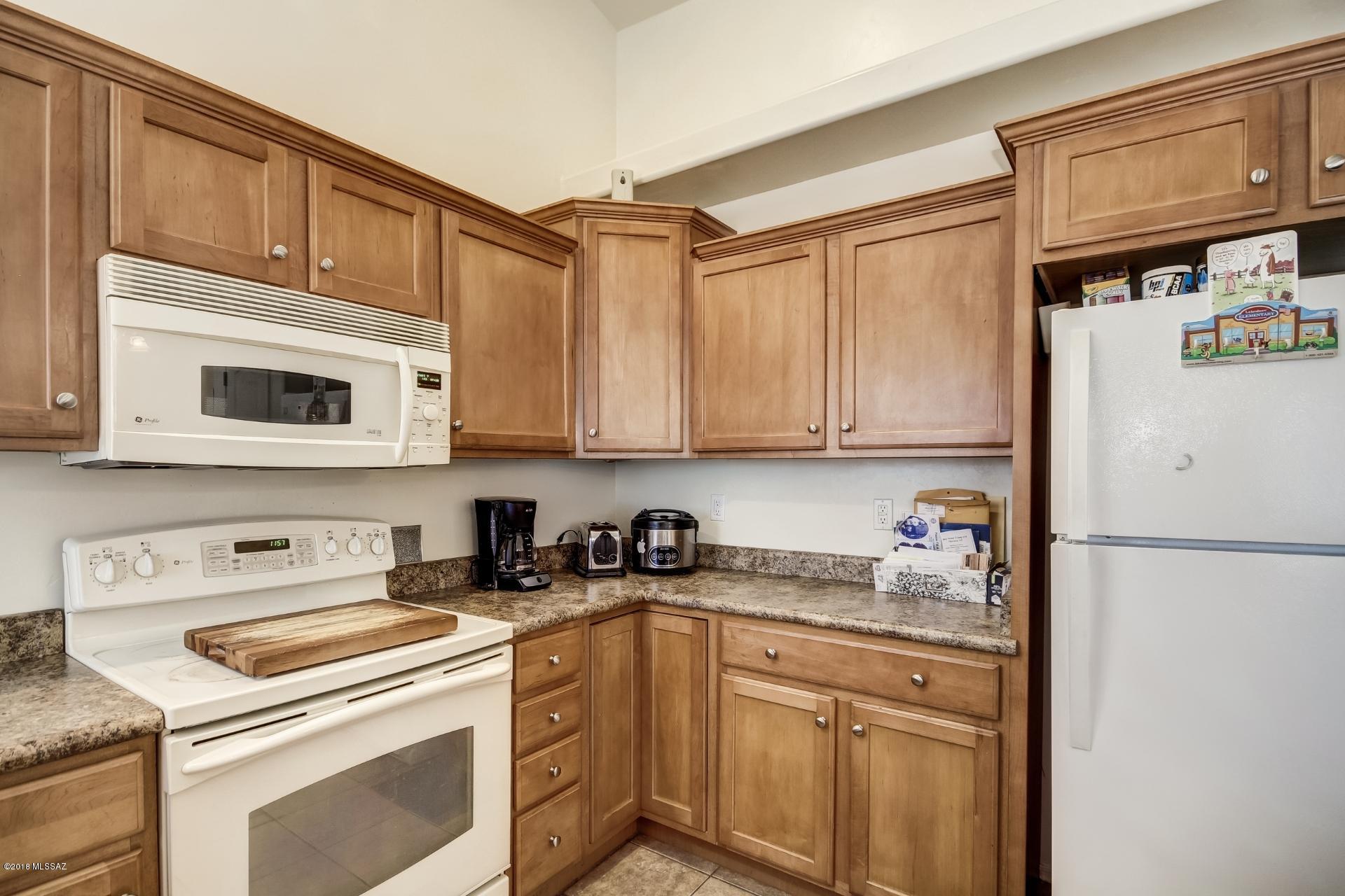 12718 N Fallen Fence Lane