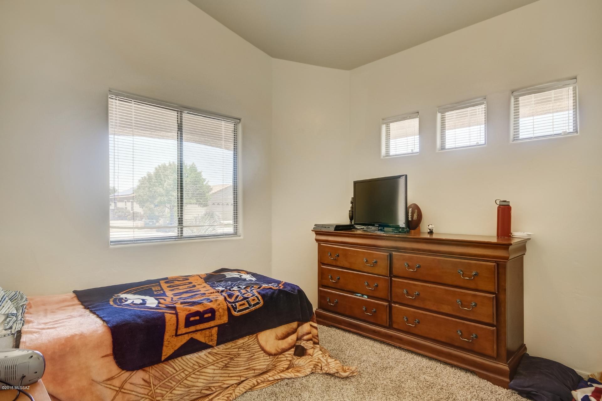 12718 N Fallen Fence Lane