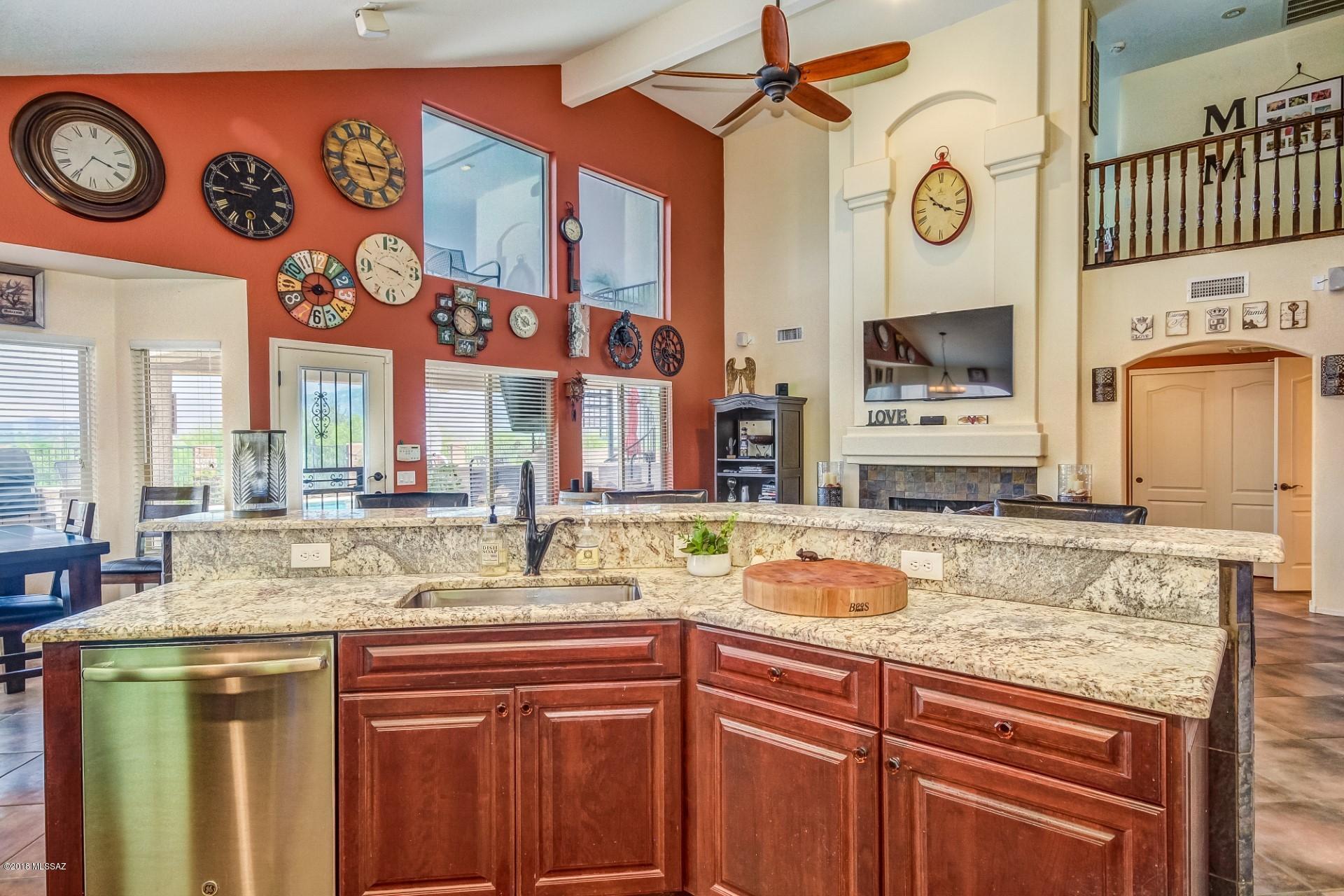 12348 N Mt Bigelow Road