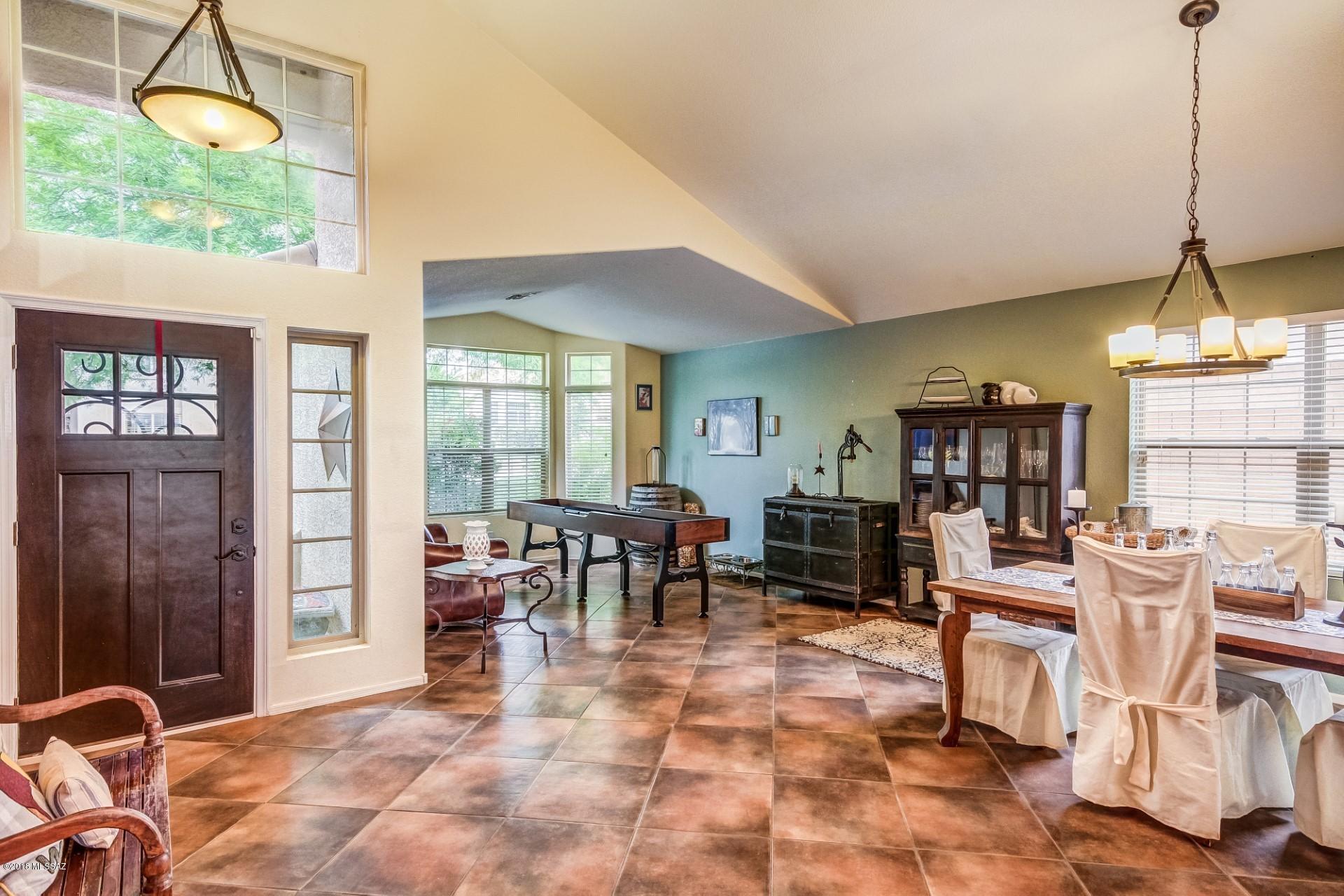 12348 N Mt Bigelow Road