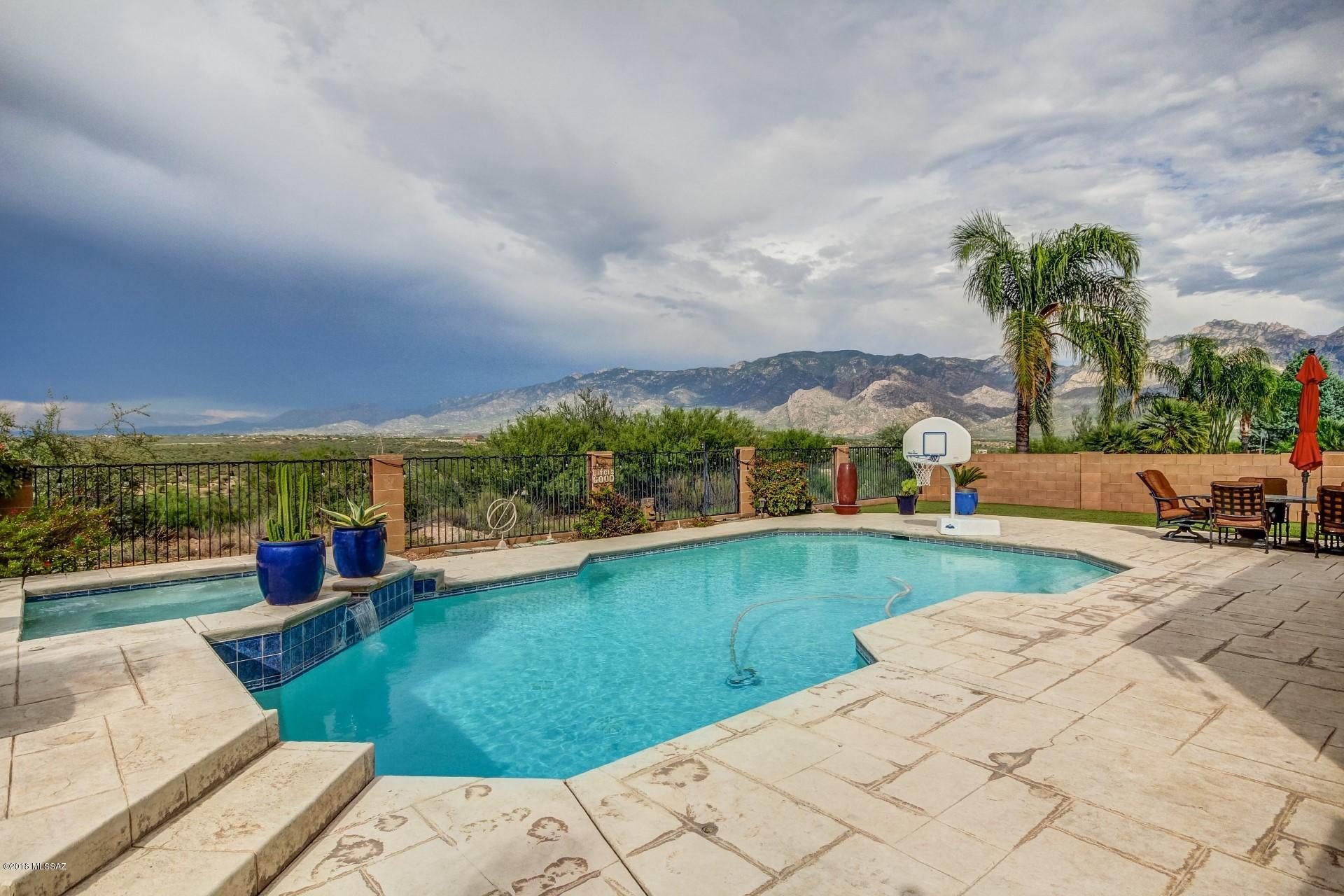 12348 N Mt Bigelow Road