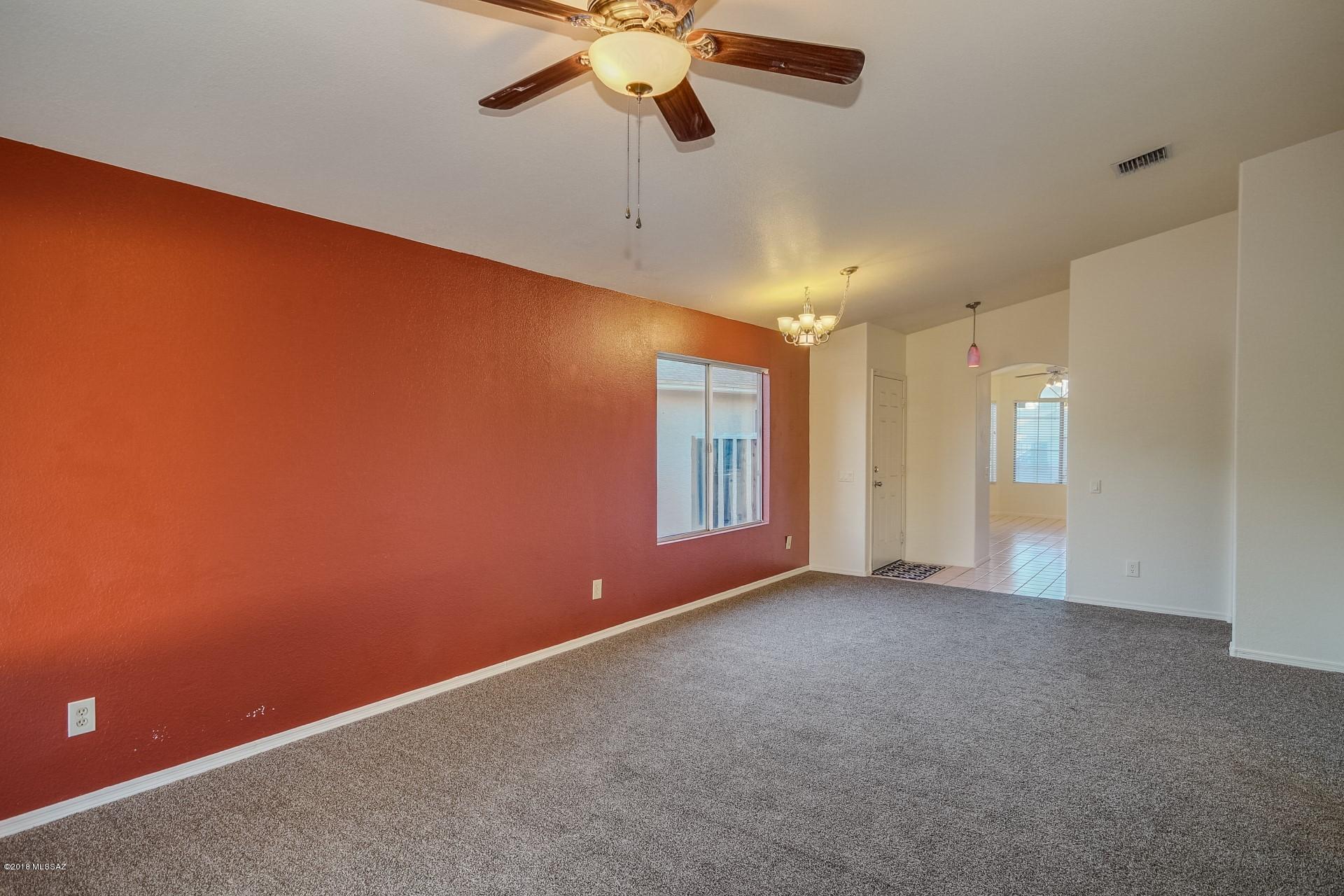 8072 N Wheatfield Drive