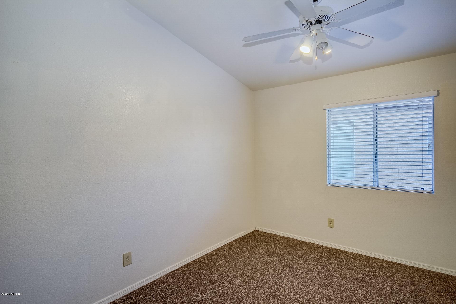 8072 N Wheatfield Drive