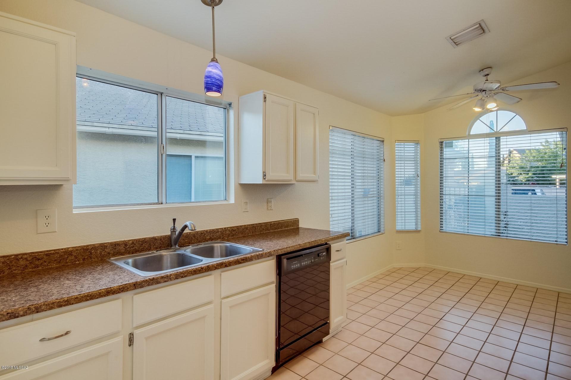 8072 N Wheatfield Drive