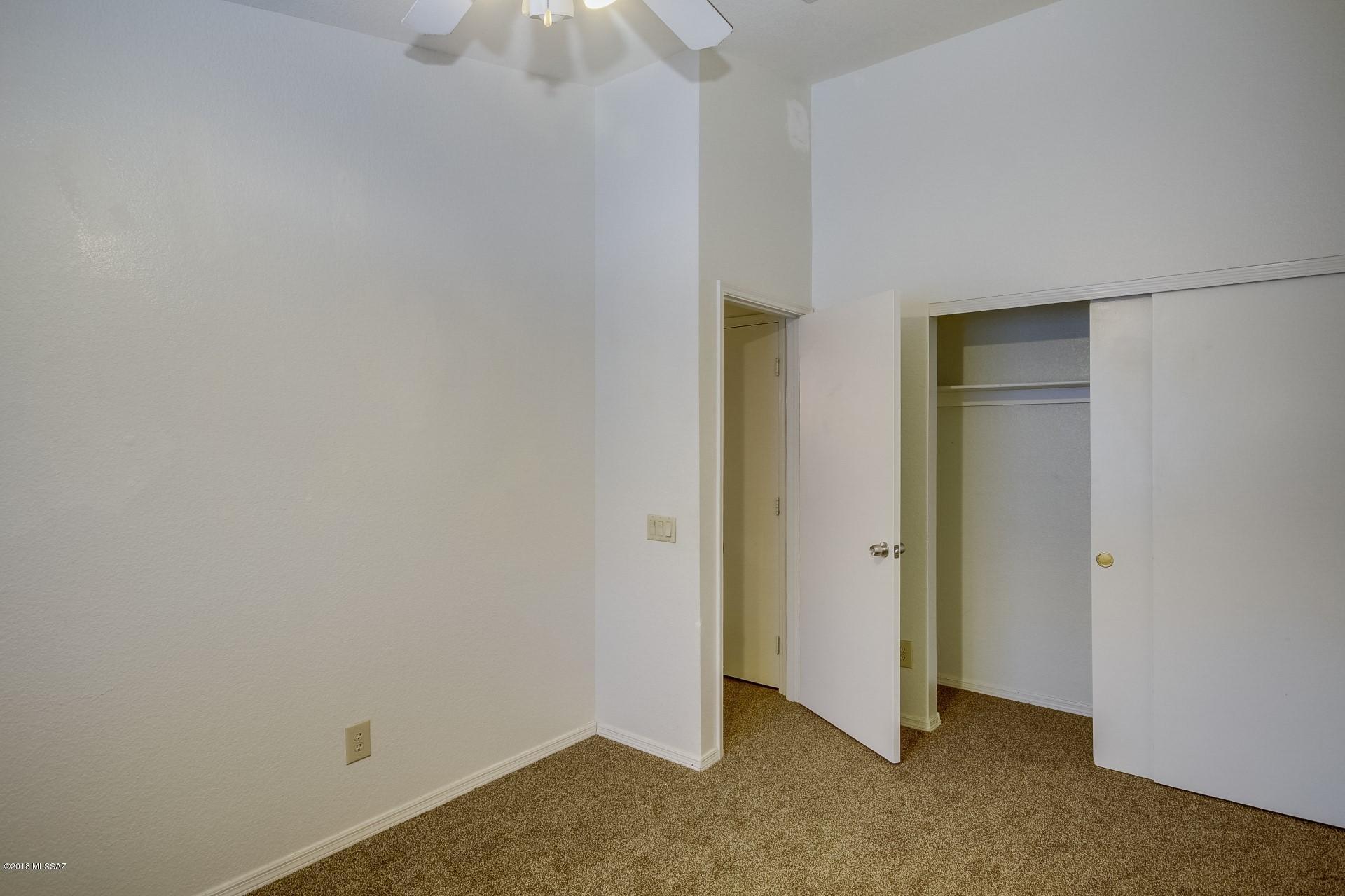 8072 N Wheatfield Drive