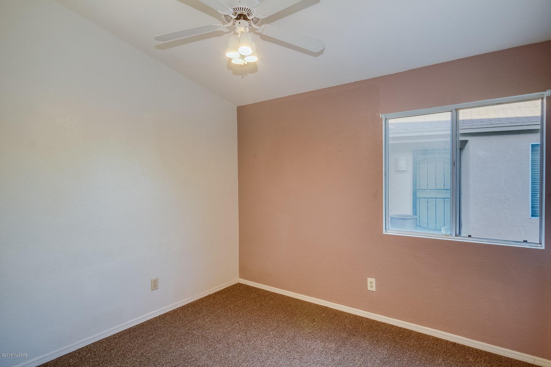 8072 N Wheatfield Drive