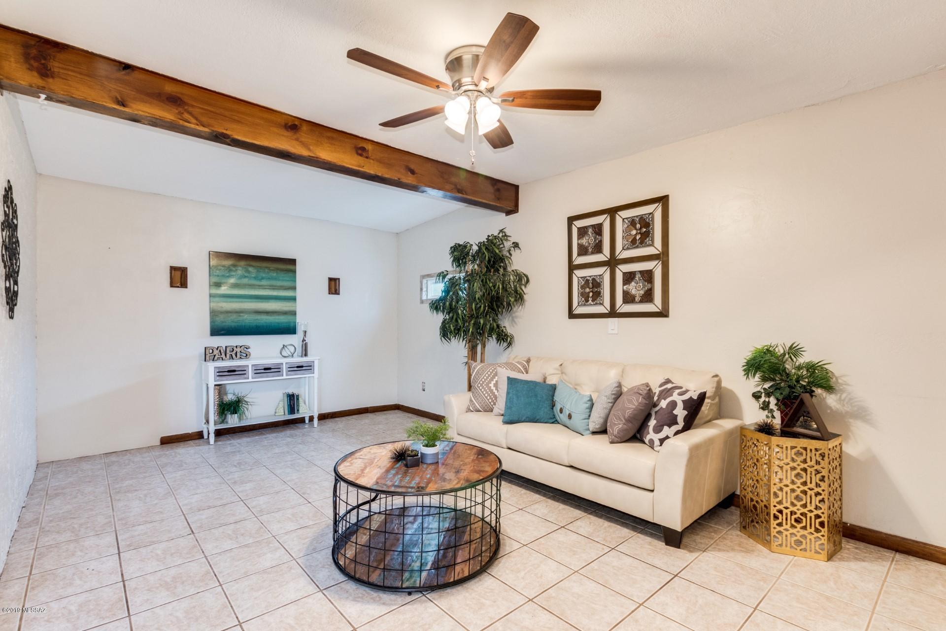 3737 W Cromwell Drive