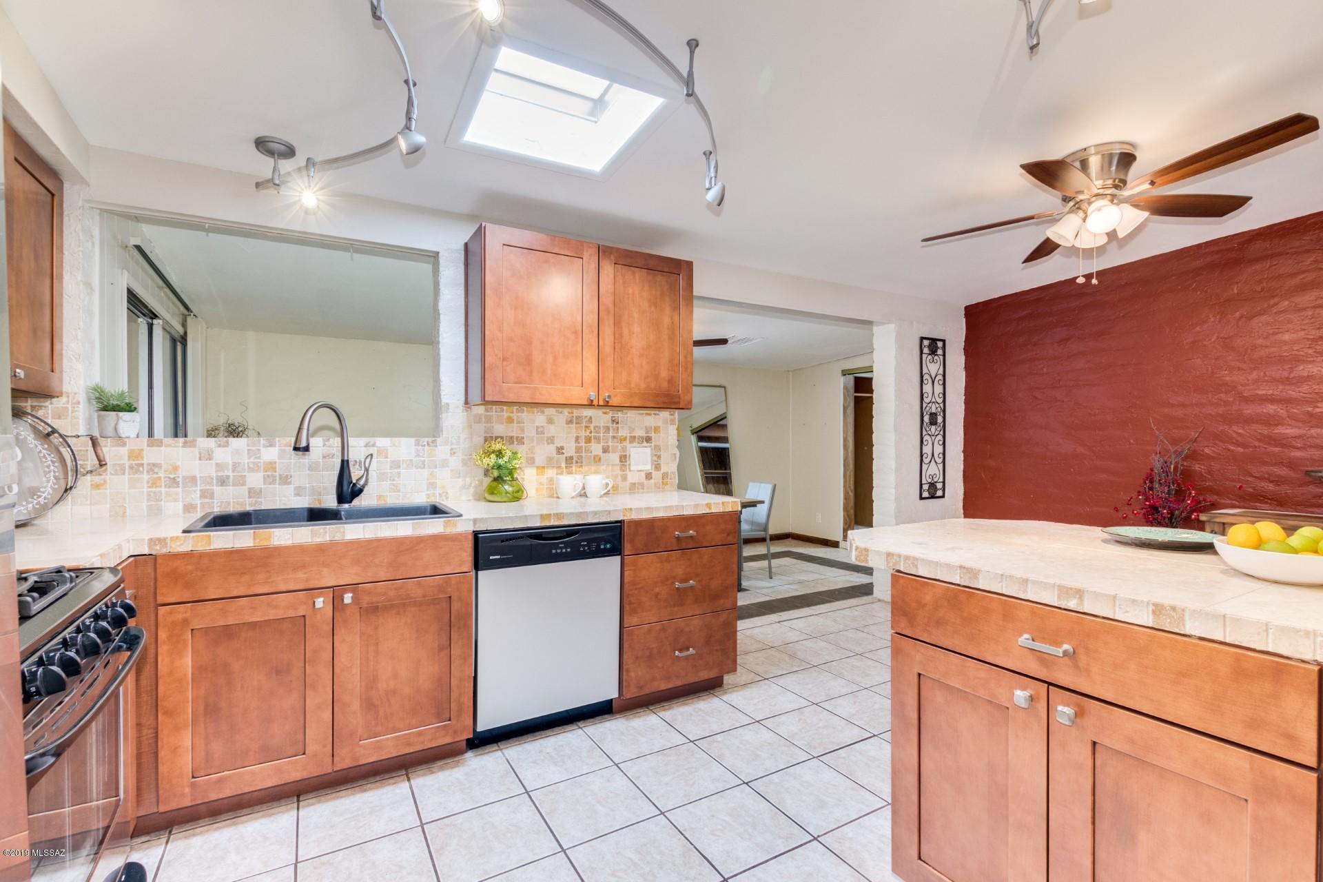 3737 W Cromwell Drive