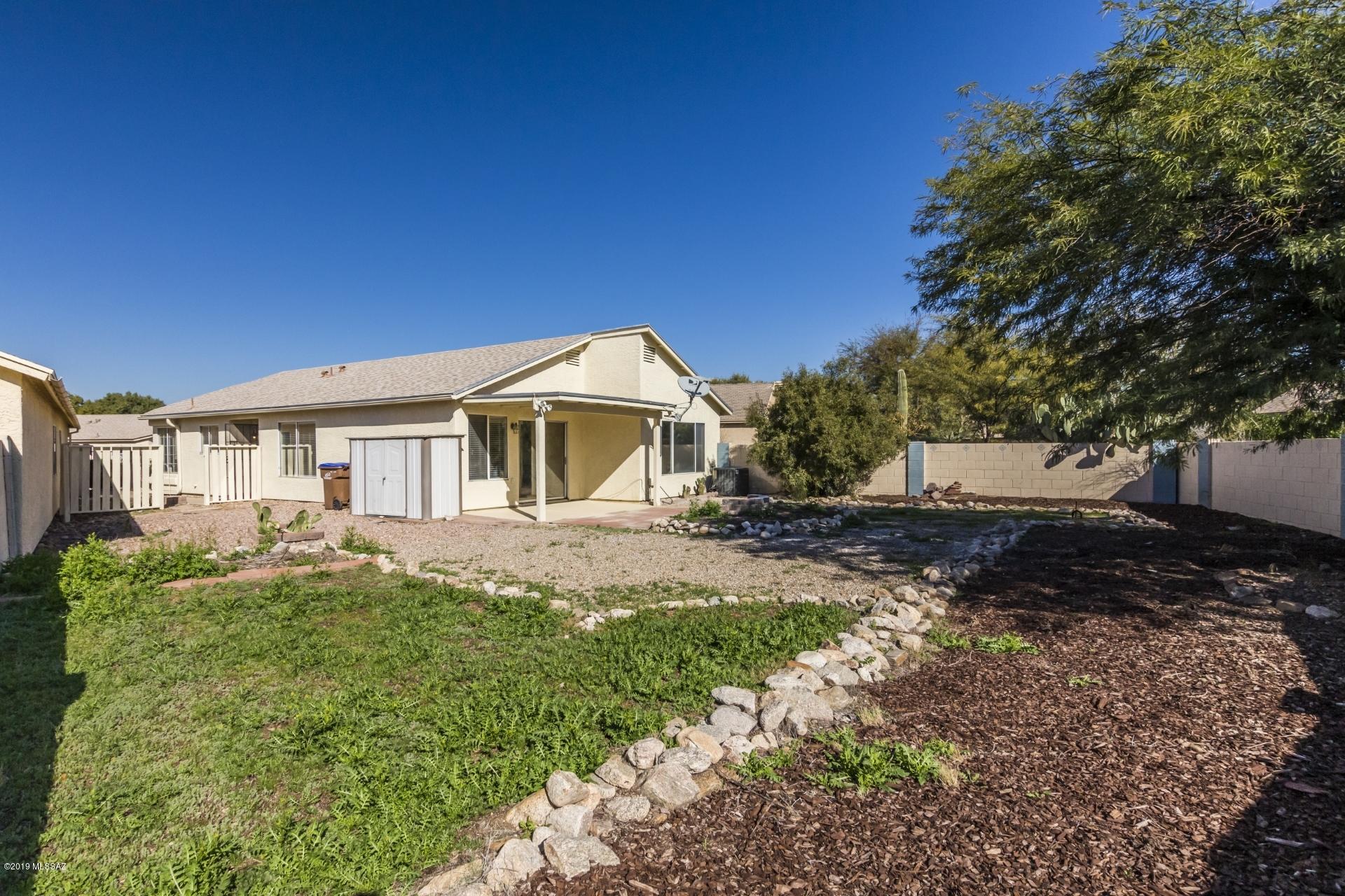 8072 N Wheatfield Drive