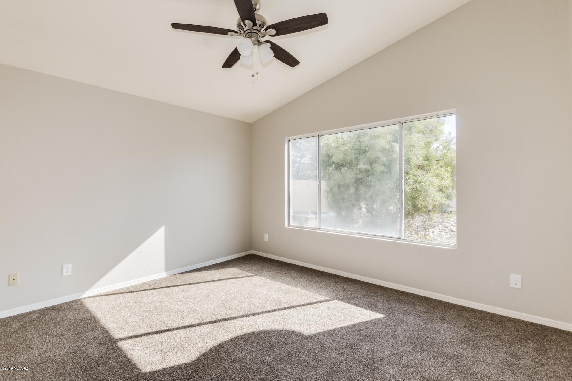 8072 N Wheatfield Drive