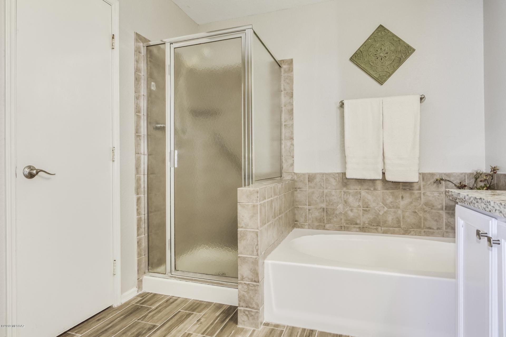 8072 N Wheatfield Drive