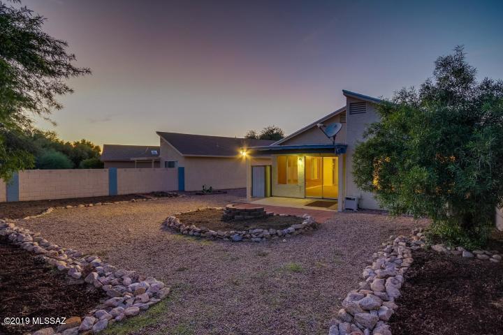 8072 N Wheatfield Drive