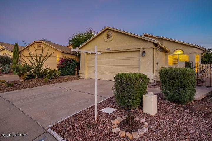 8072 N Wheatfield Drive