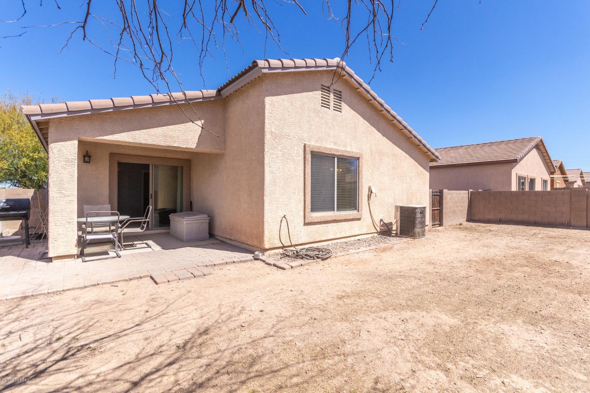 11069 W Golden Willow Drive