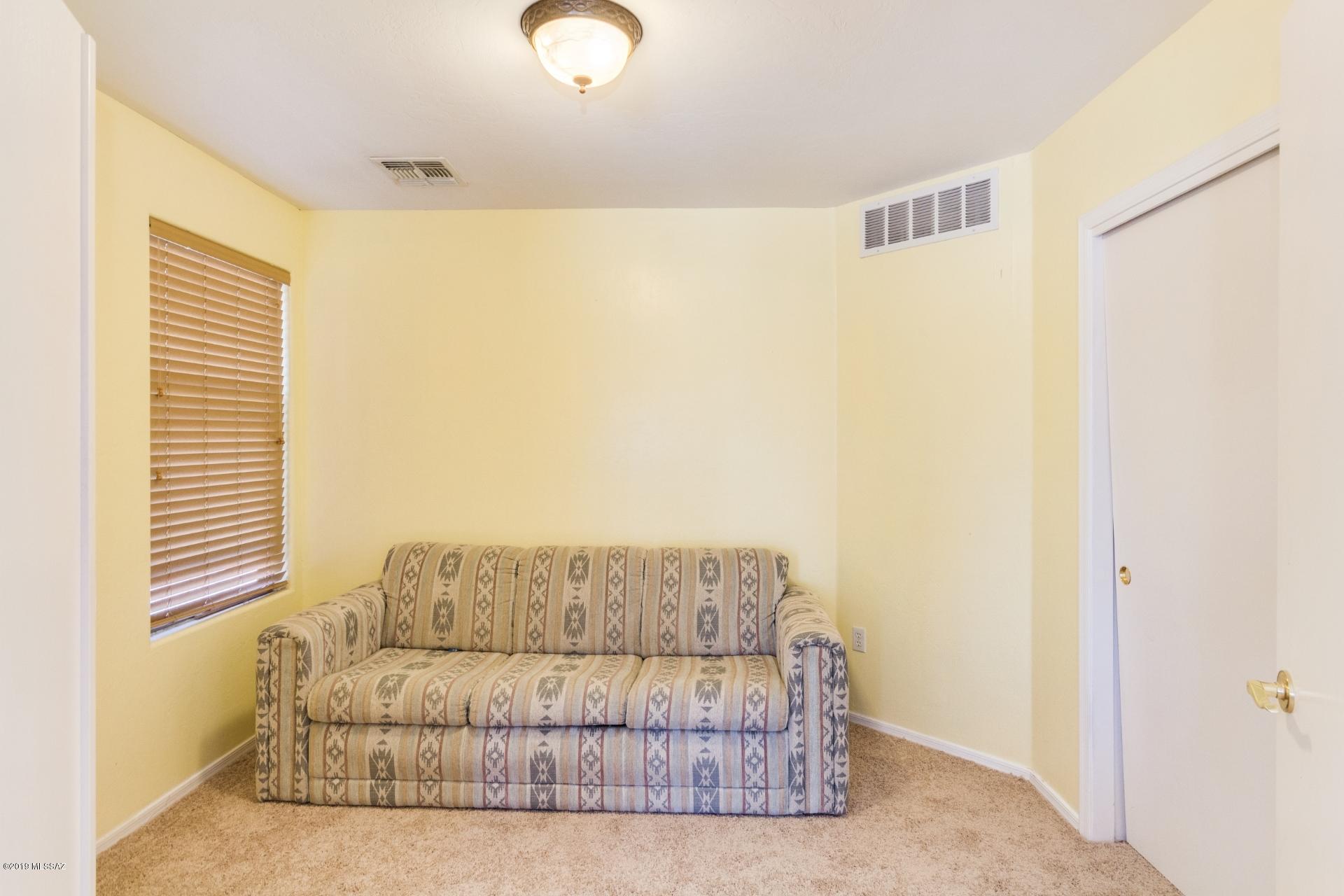 11069 W Golden Willow Drive