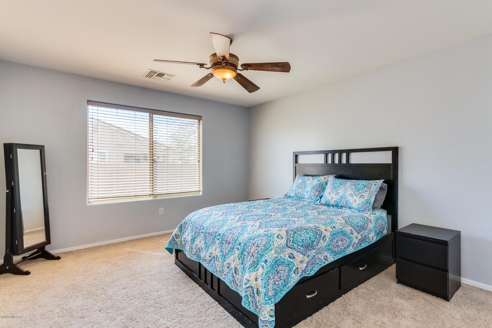 11069 W Golden Willow Drive